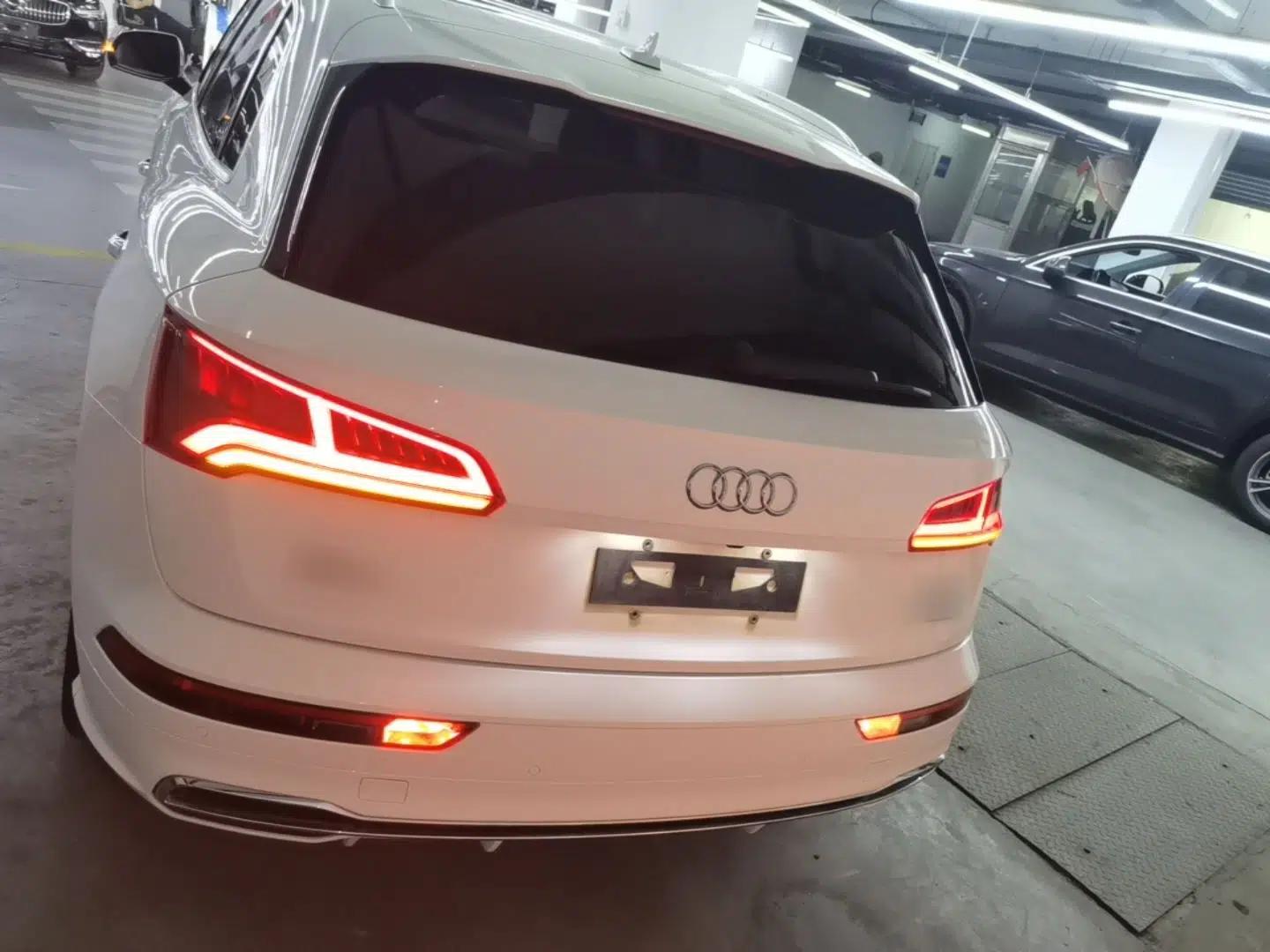 Audi Q5L 2020 Updated 40 TFSI Prestige Fashion Edition — миниатюра 5
