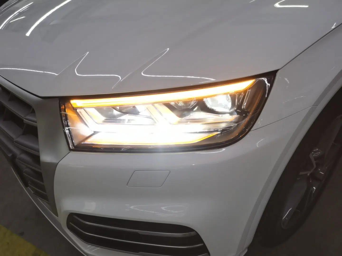 Audi Q5L 2020 Updated 40 TFSI Prestige Fashion Edition — миниатюра 8