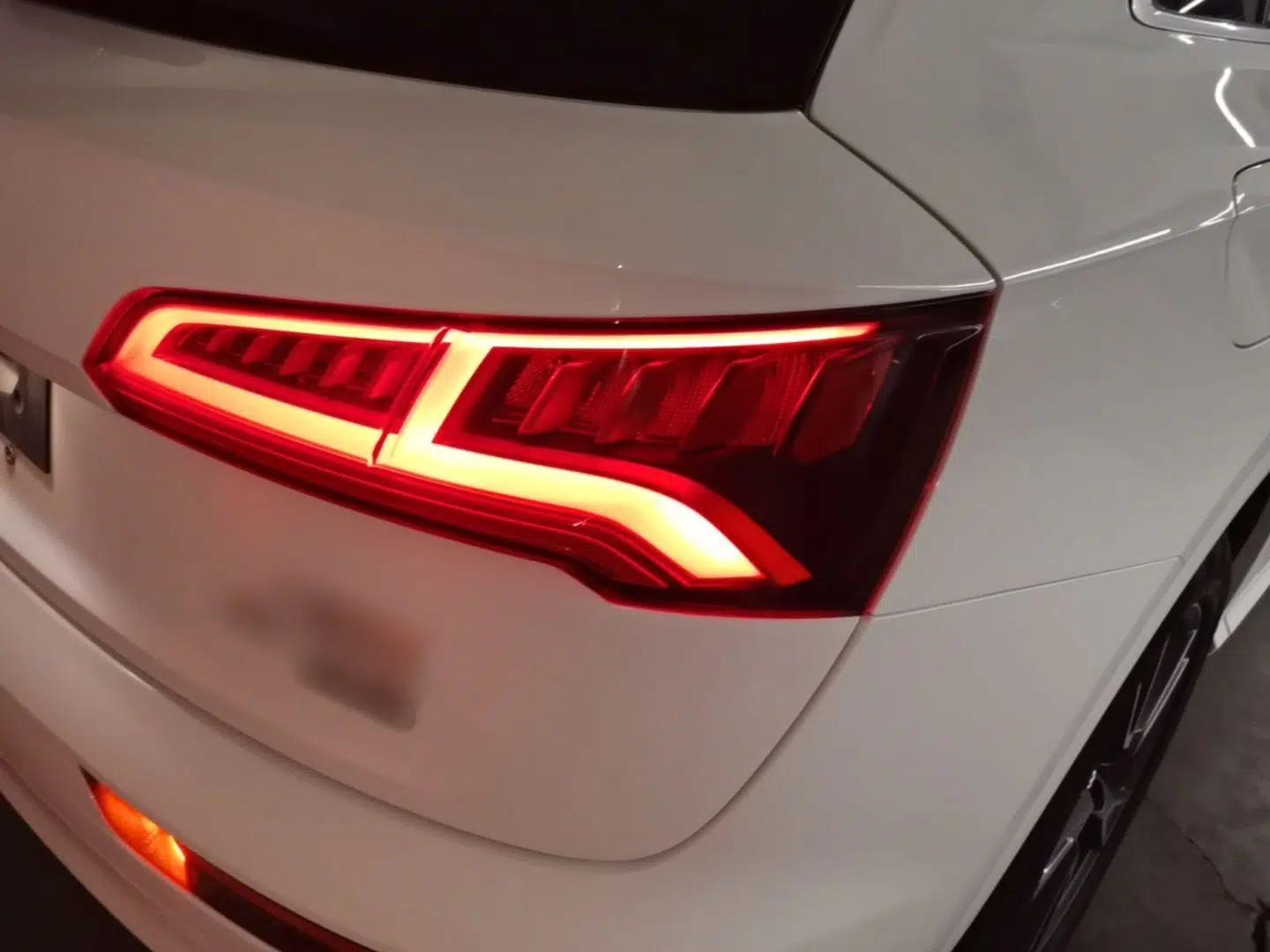 Audi Q5L 2020 Updated 40 TFSI Prestige Fashion Edition — миниатюра 9