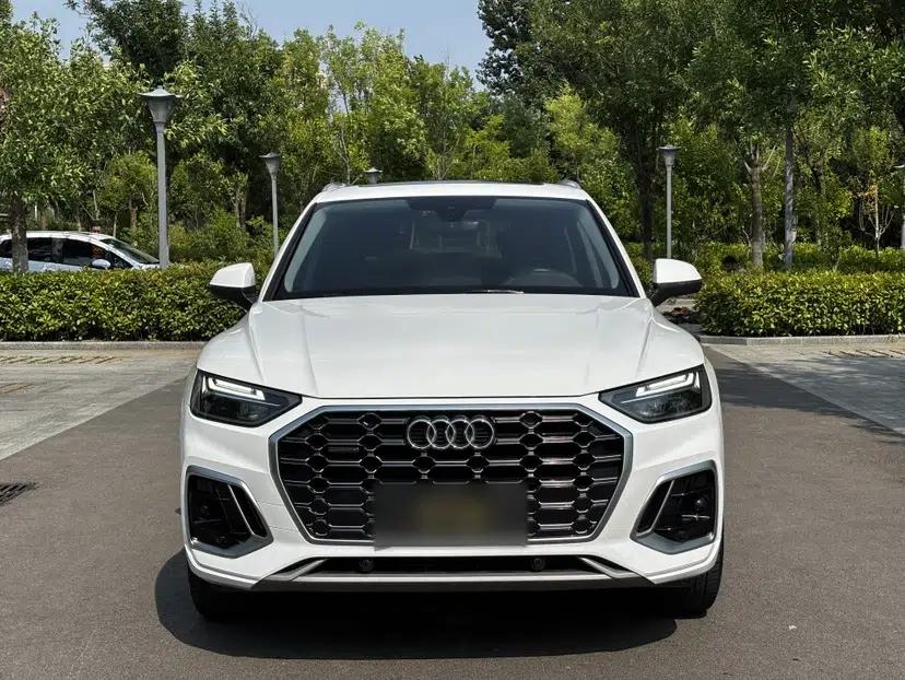 Audi Q5L 2022 40T Fashionable and Dynamic Model — миниатюра 2