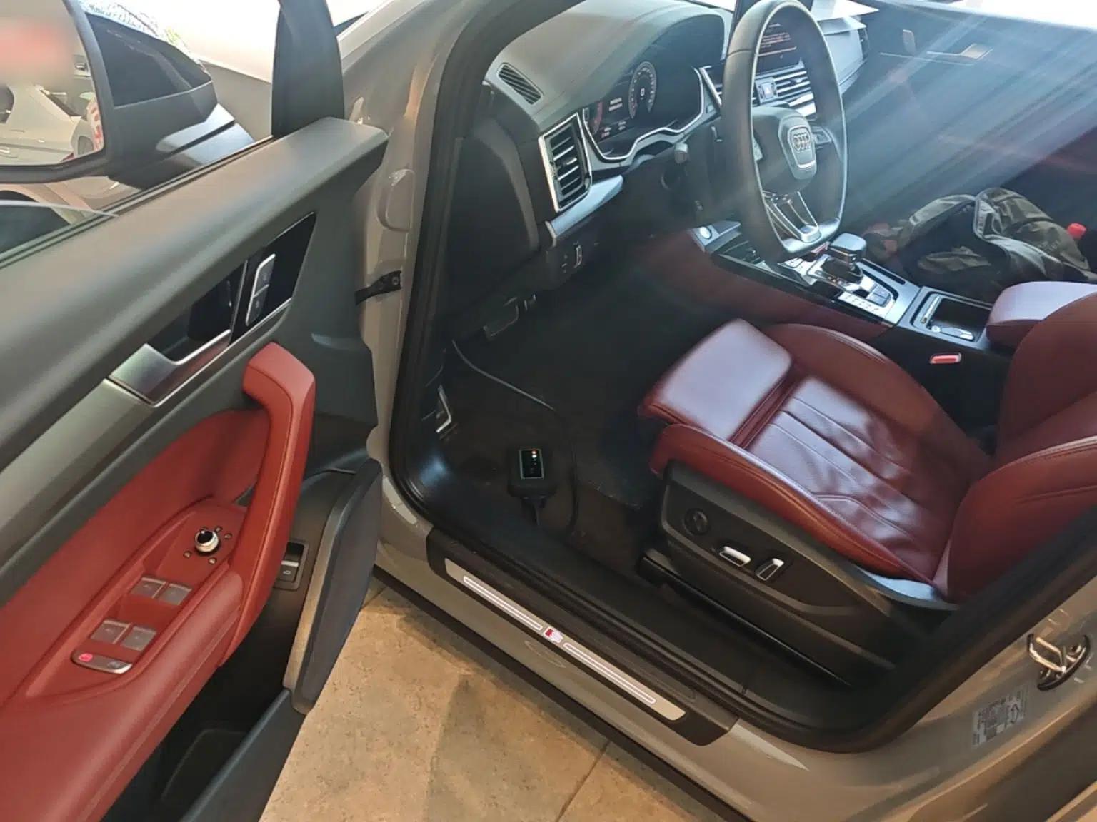 Audi Q5L 2025 40 TFSI Luxury Dynamic Edition — миниатюра 18