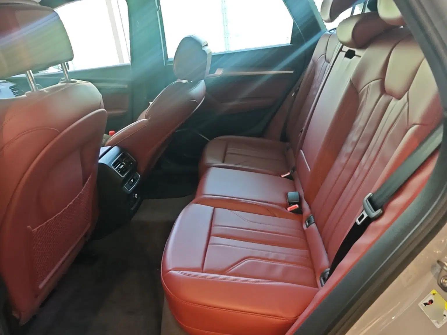 Audi Q5L 2025 40 TFSI Luxury Dynamic Edition — миниатюра 20
