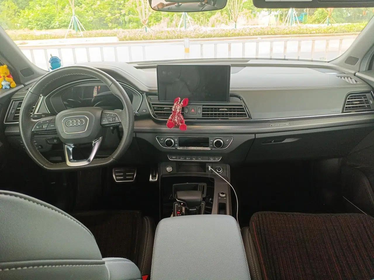 Audi Q5L 2023 45T Luxury Dynamic Model — миниатюра 9