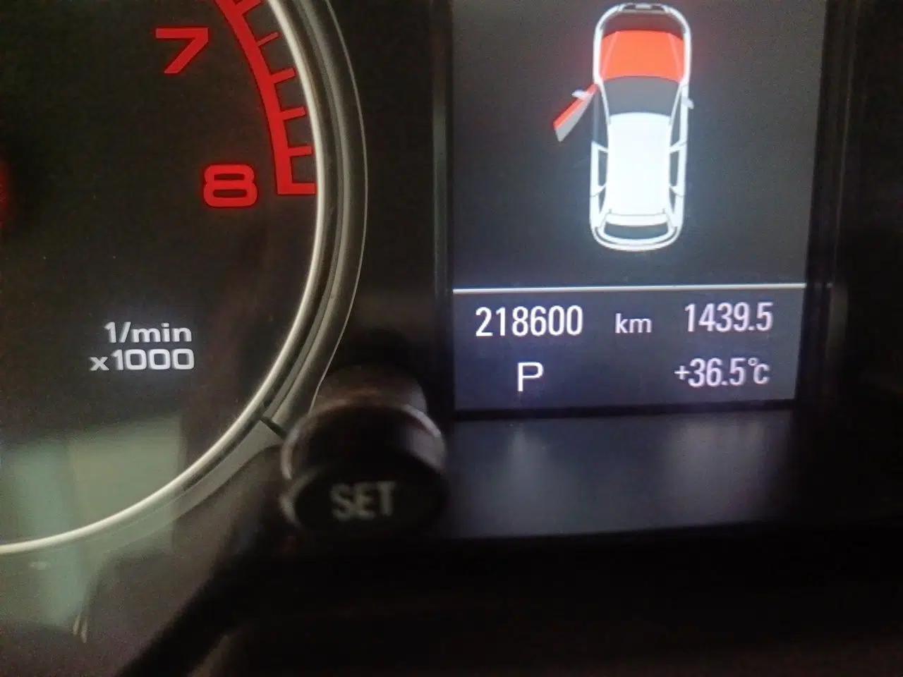 Audi Q5 2012 2.0TFSI Comfort Version — миниатюра 12