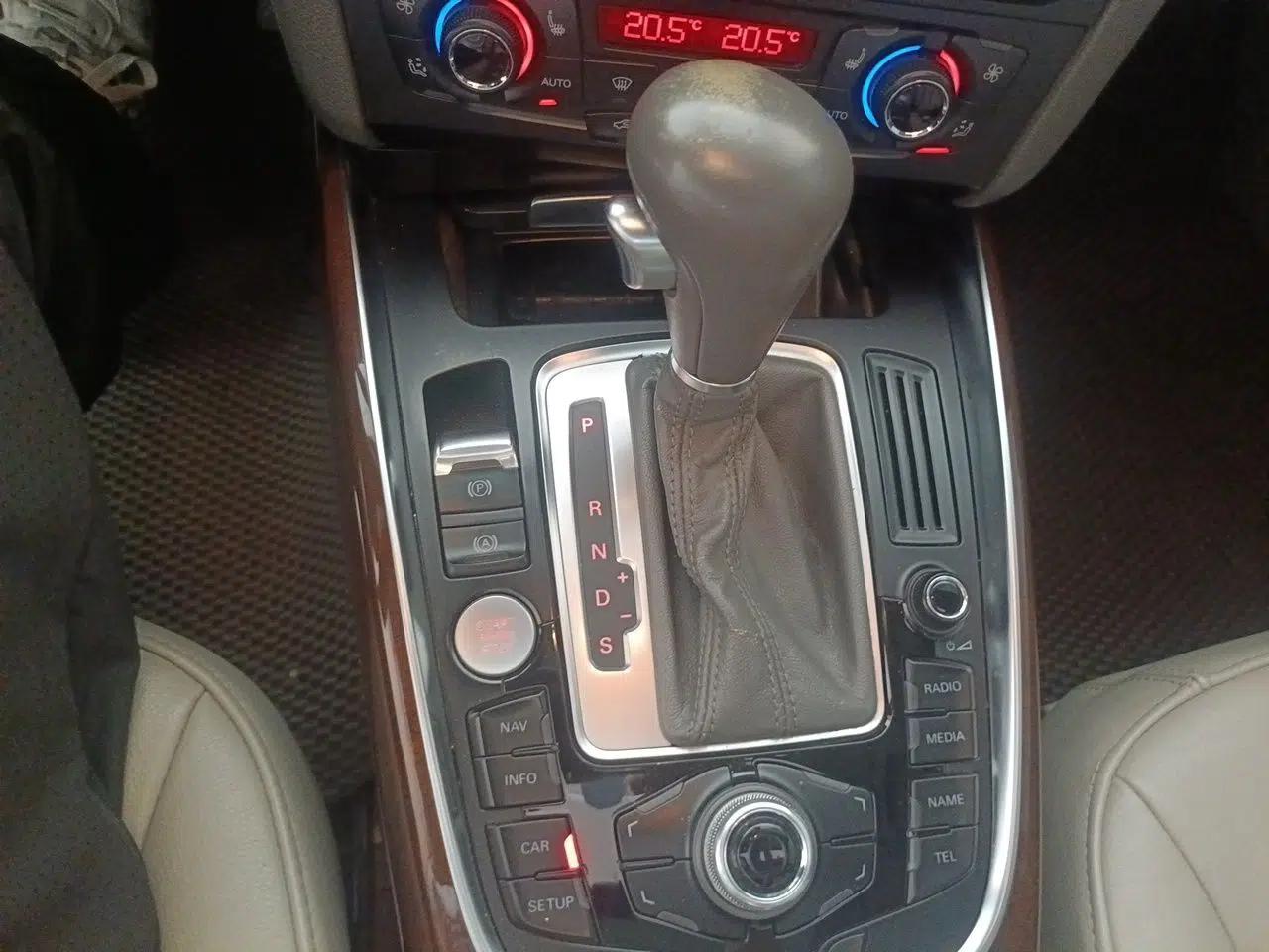 Audi Q5 2012 2.0TFSI Comfort Version — миниатюра 14
