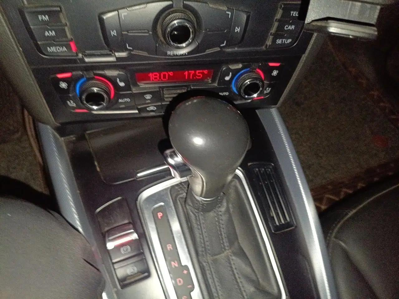 Audi Q5 2012 2.0TFSI Technology Model — миниатюра 14