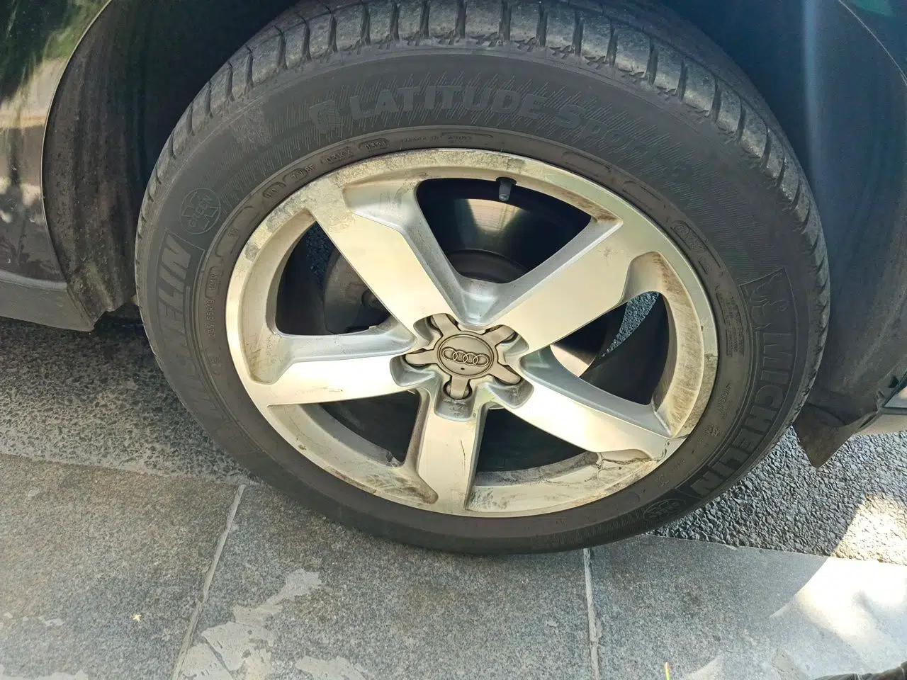 Audi Q5 2015 40 TFSI Comfort Model — миниатюра 8
