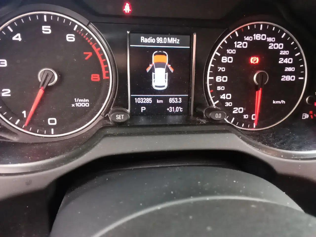 Audi Q5 2017 40 TFSI Comfort Model — миниатюра 12
