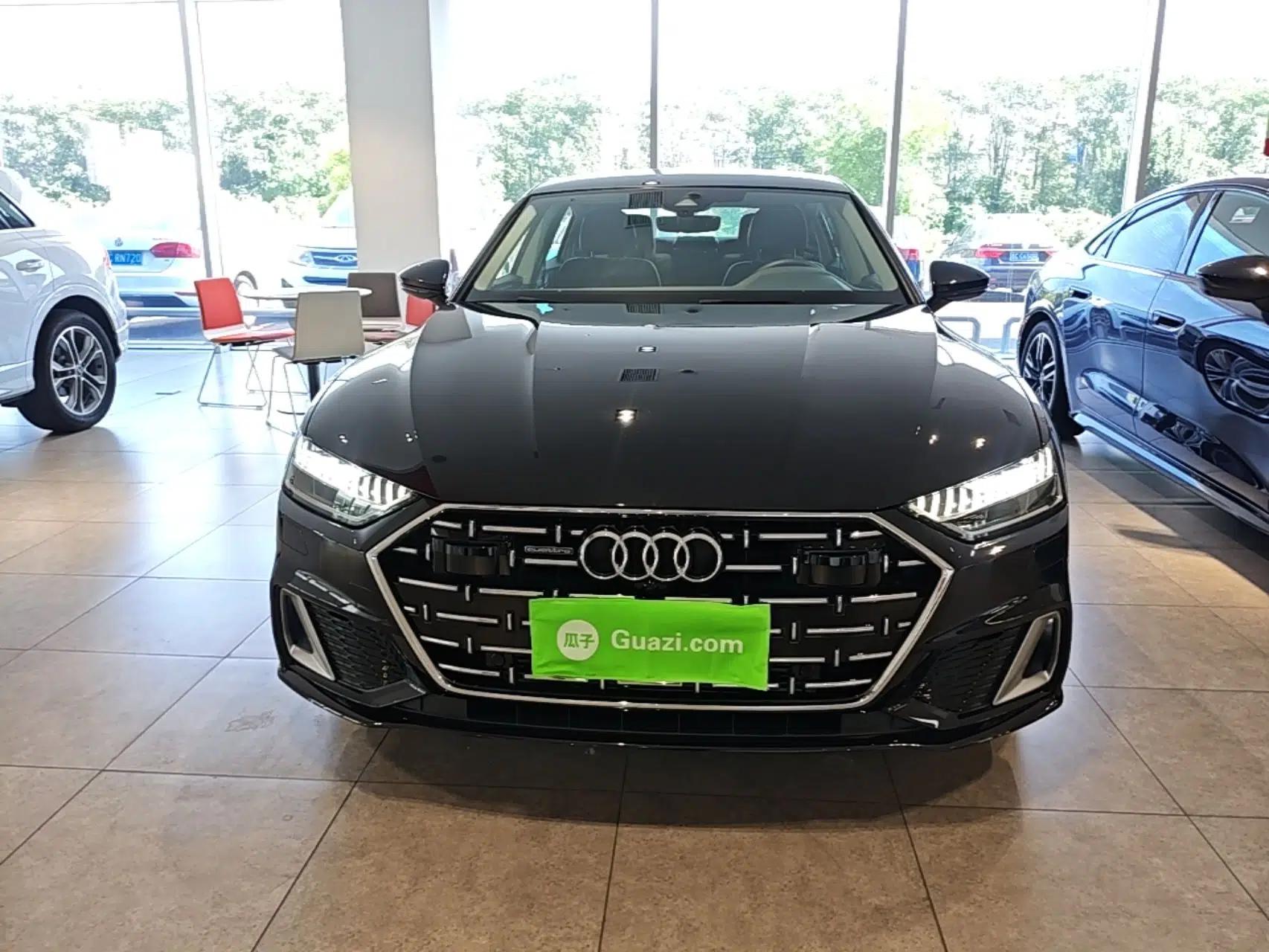 Audi A7L 2024 45 TFSI quattro Luxury Edition — миниатюра 2
