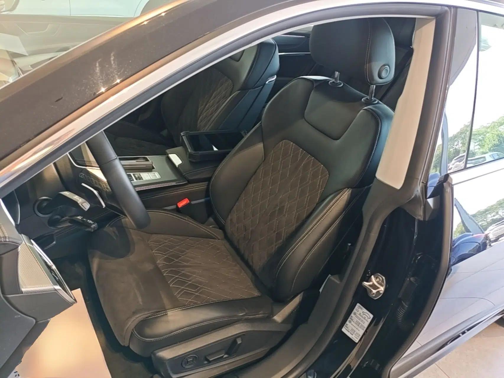 Audi A7L 2024 45 TFSI quattro Luxury Edition — миниатюра 17