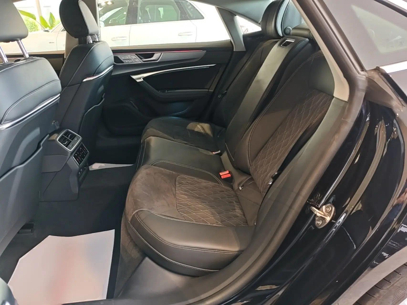 Audi A7L 2024 45 TFSI quattro Luxury Edition — миниатюра 20