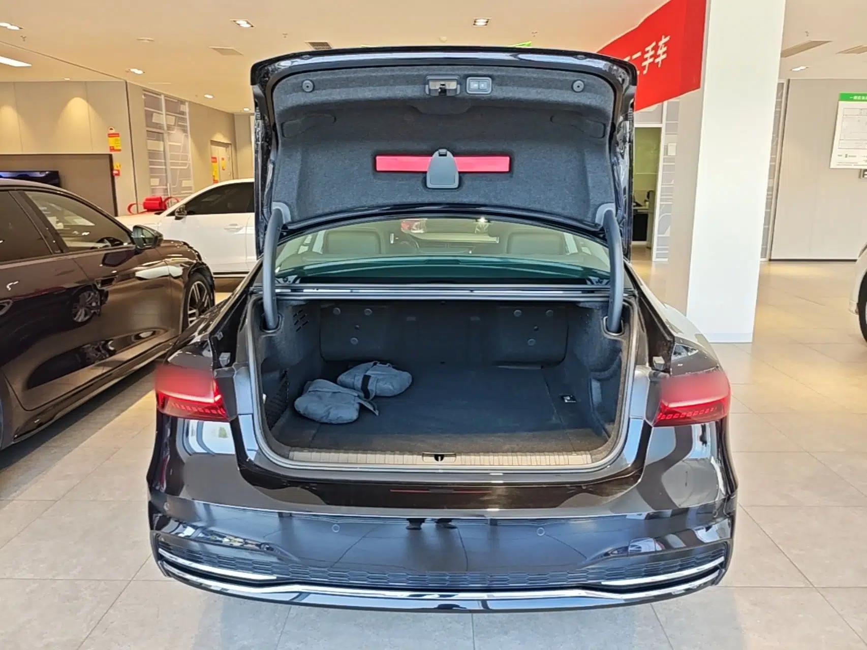 Audi A7L 2024 45 TFSI quattro Luxury Edition — миниатюра 22