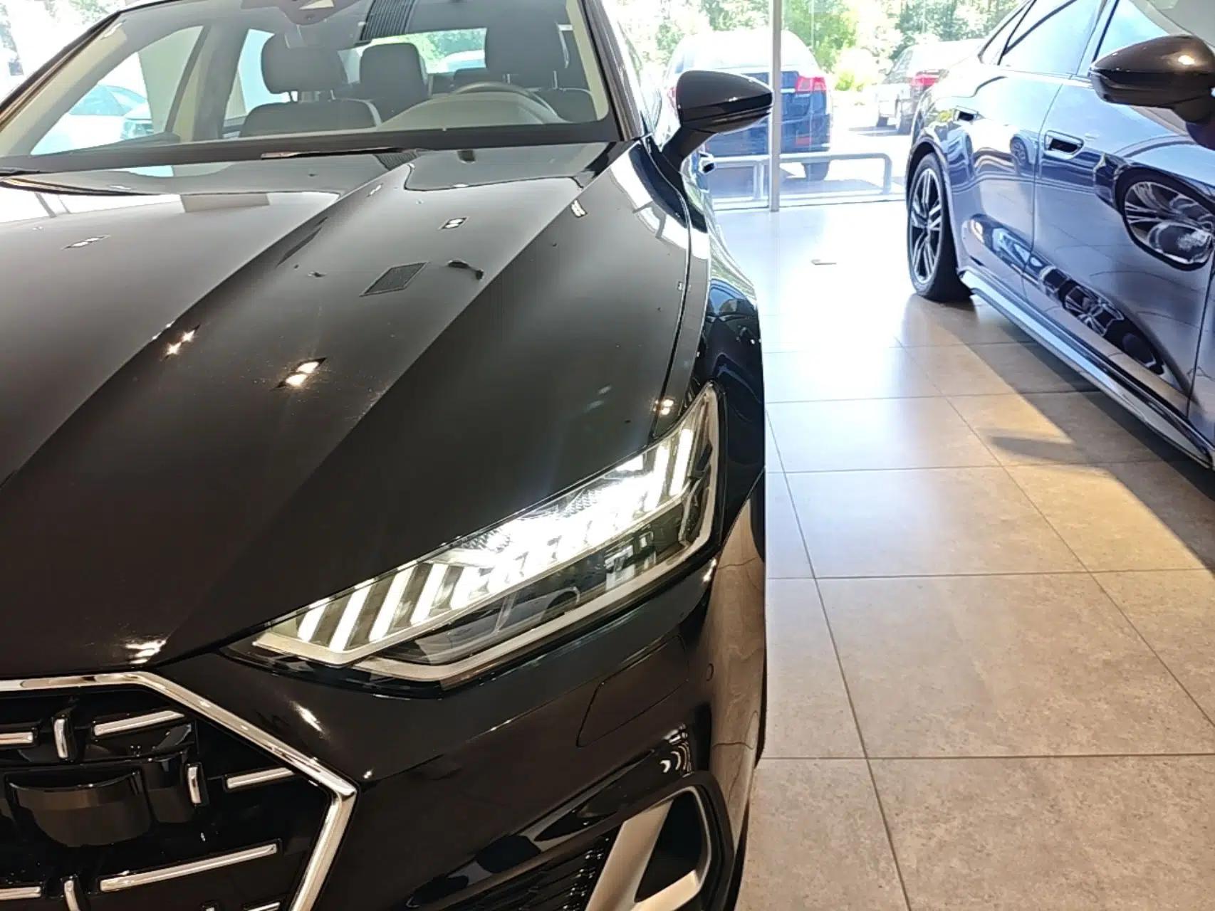 Audi A7L 2024 45 TFSI quattro Luxury Edition — миниатюра 8