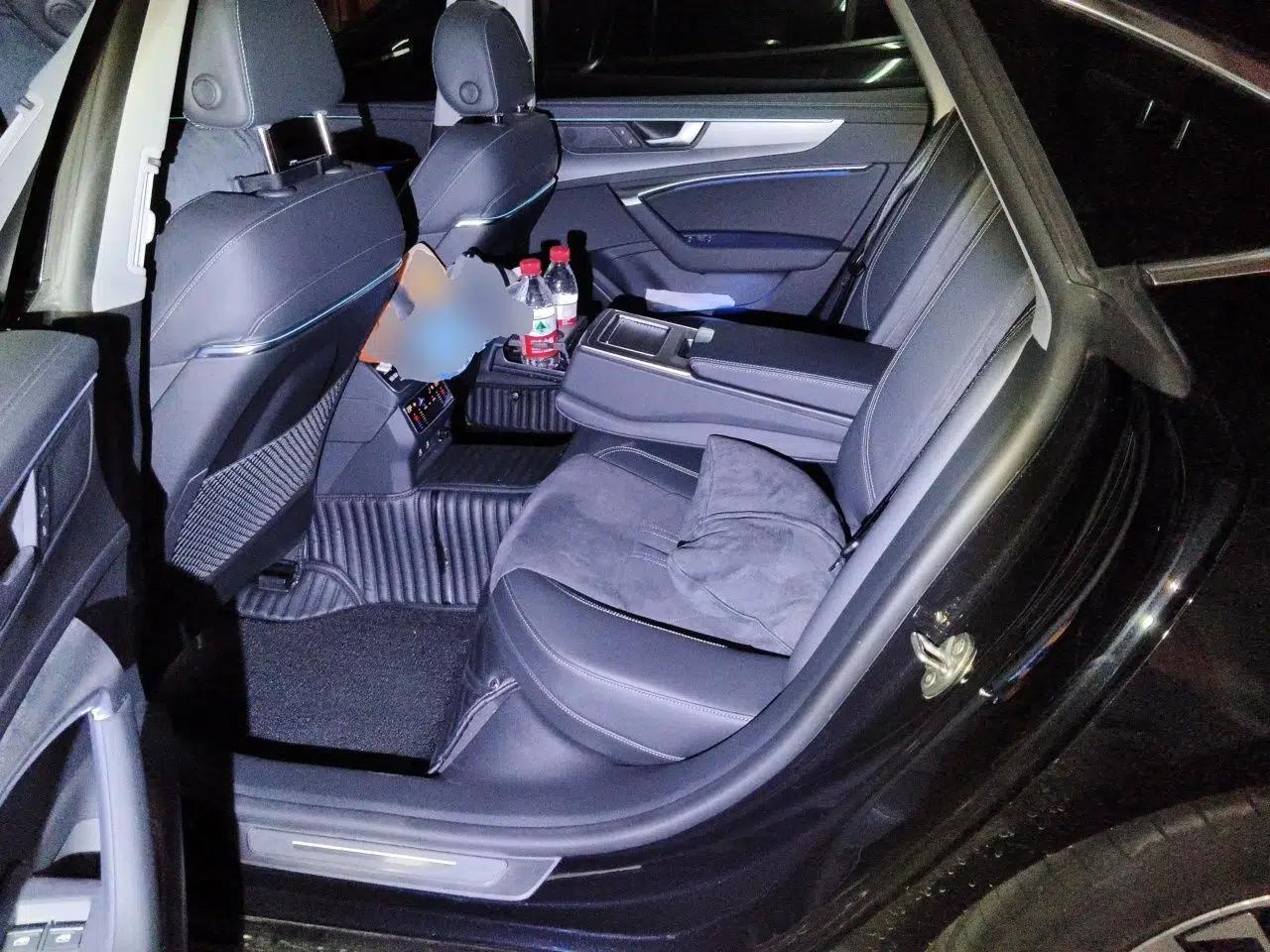 Audi A7L 2022 45 TFSI S-line Dream-Chasing Youth Edition — миниатюра 17