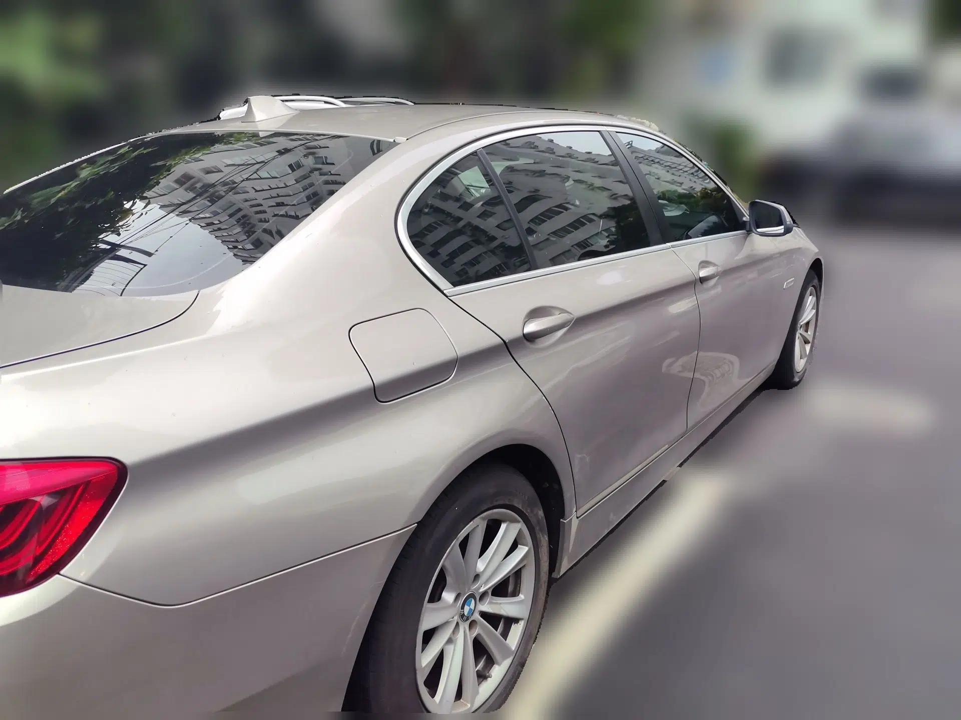 BMW 5 Series 2014 520Li Elegant Model — миниатюра 6