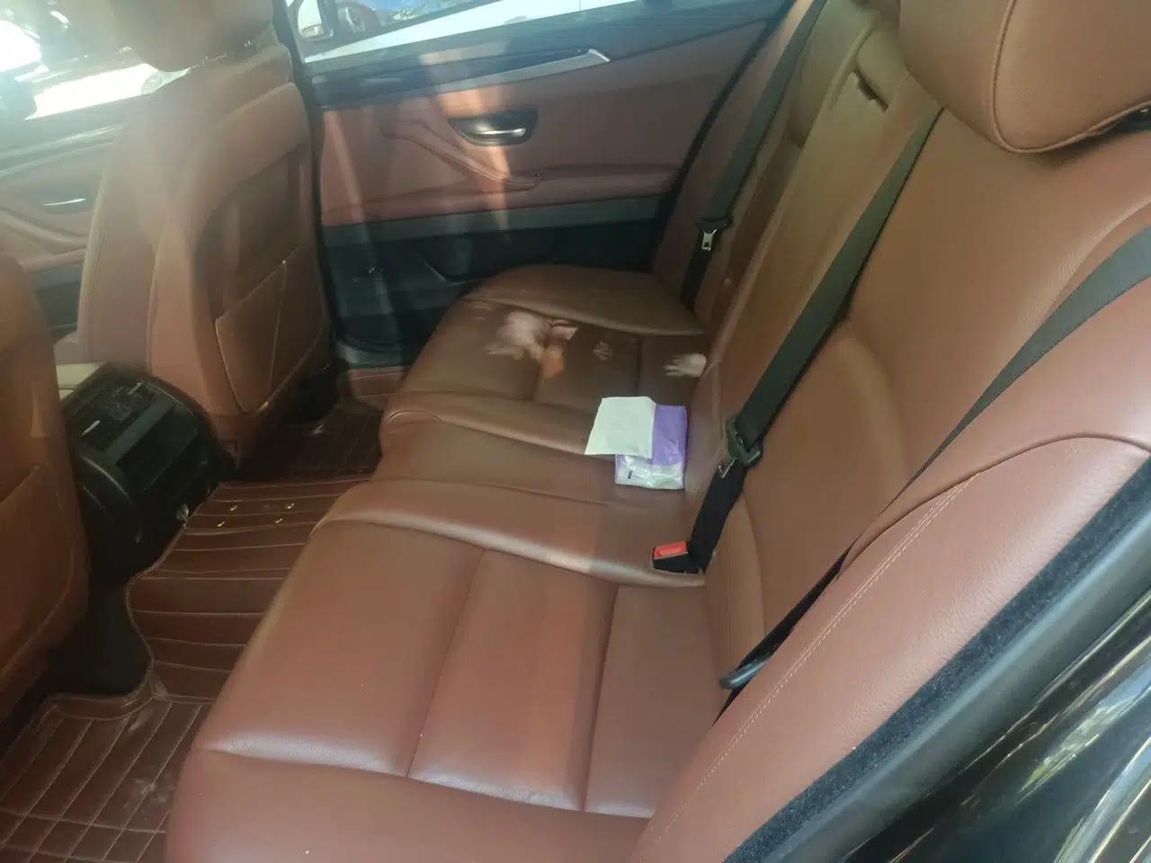 BMW 5 Series 2014 520Li Elegant Model — миниатюра 17