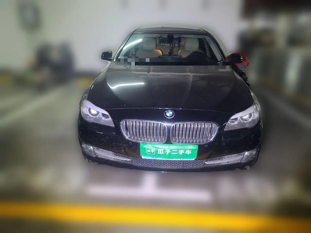 BMW 5 Series 2013 530Li Leading Model — миниатюра 2