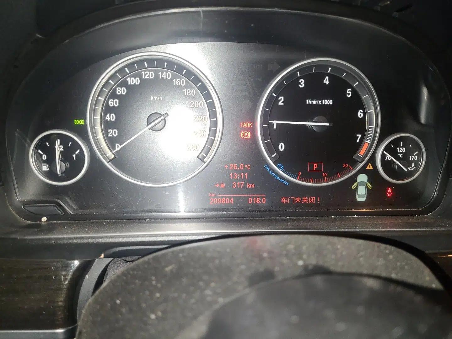 BMW 5 Series 2013 530Li Leading Model — миниатюра 11