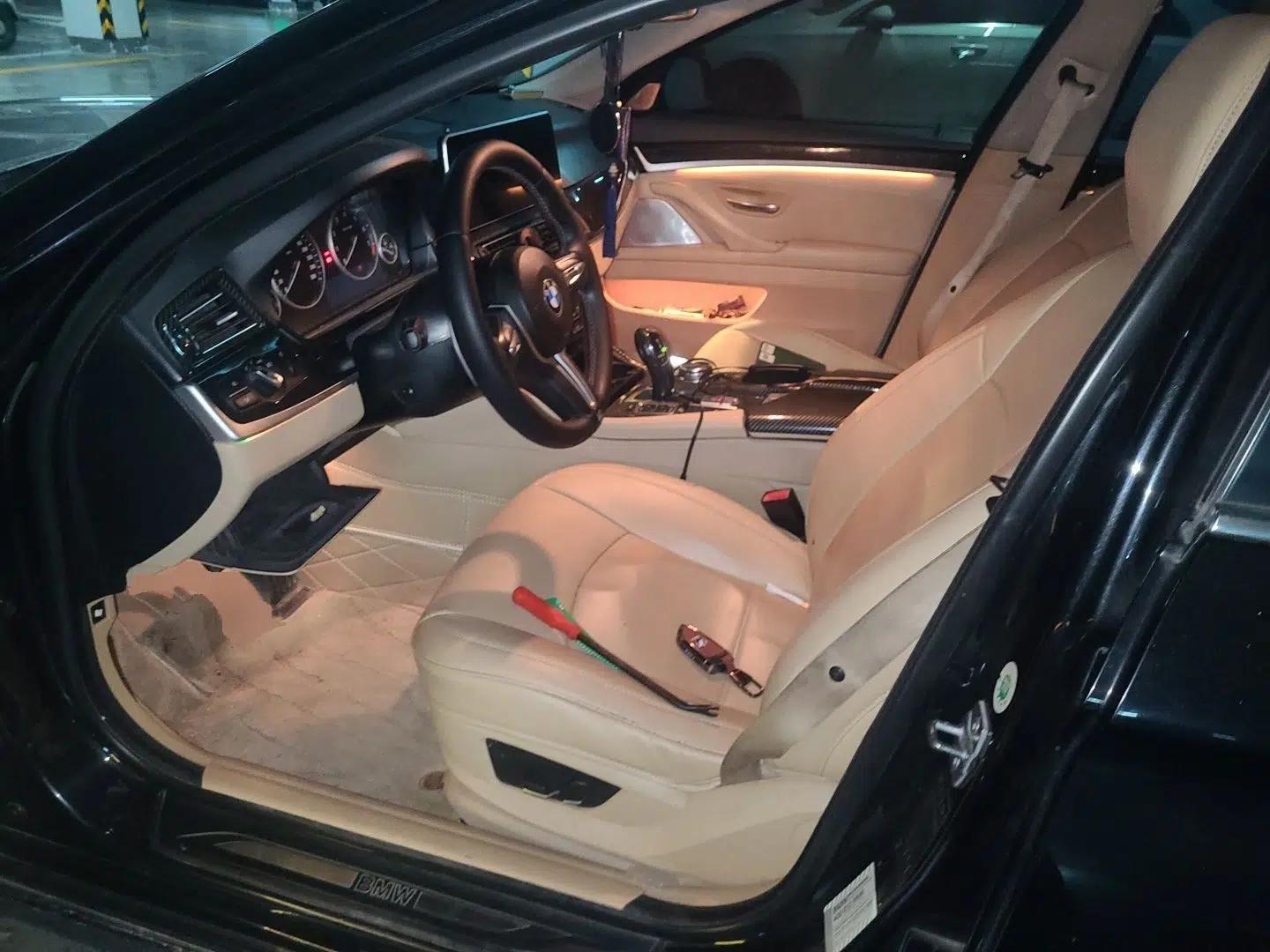 BMW 5 Series 2013 530Li Leading Model — миниатюра 15