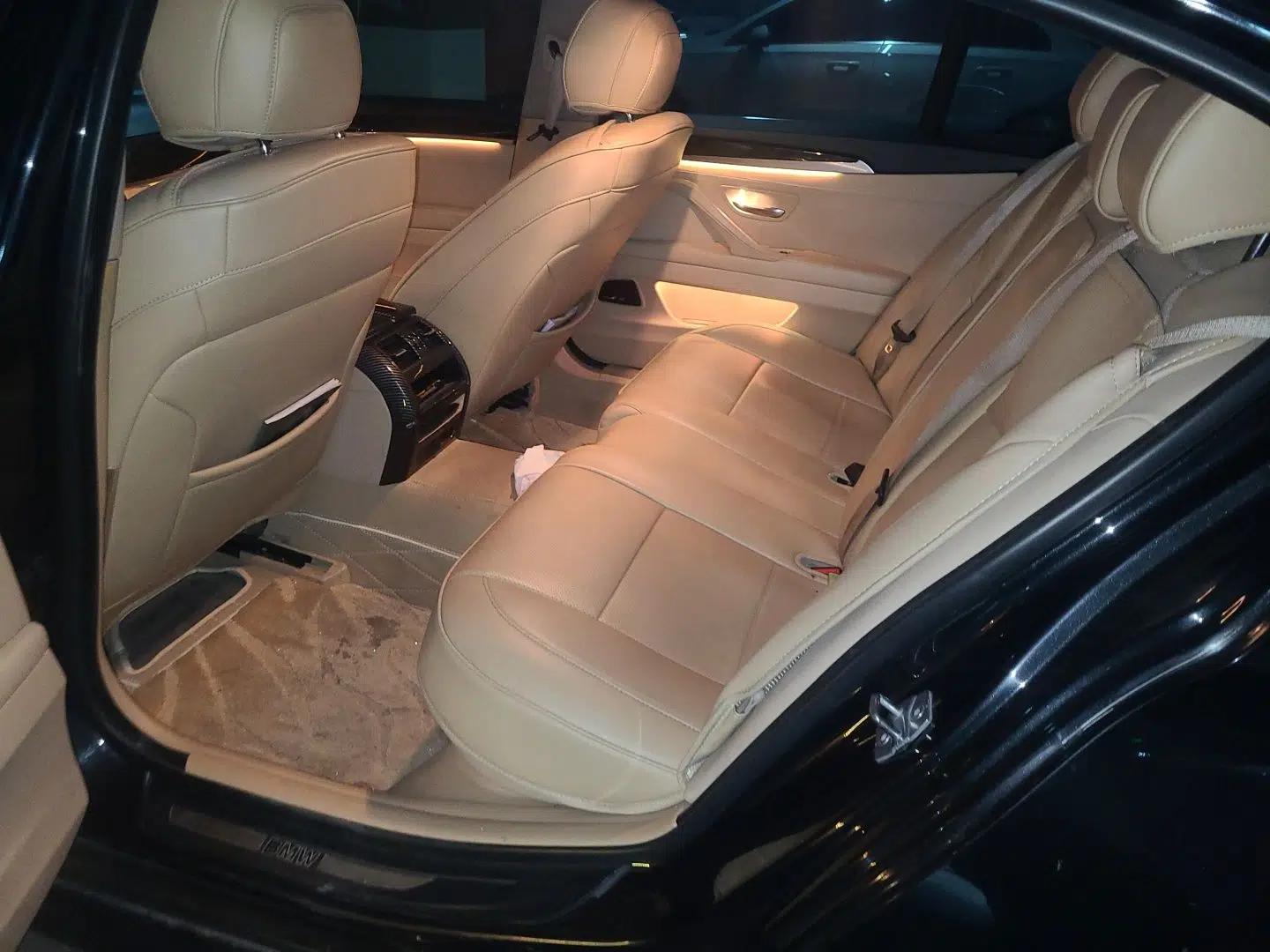 BMW 5 Series 2013 530Li Leading Model — миниатюра 17
