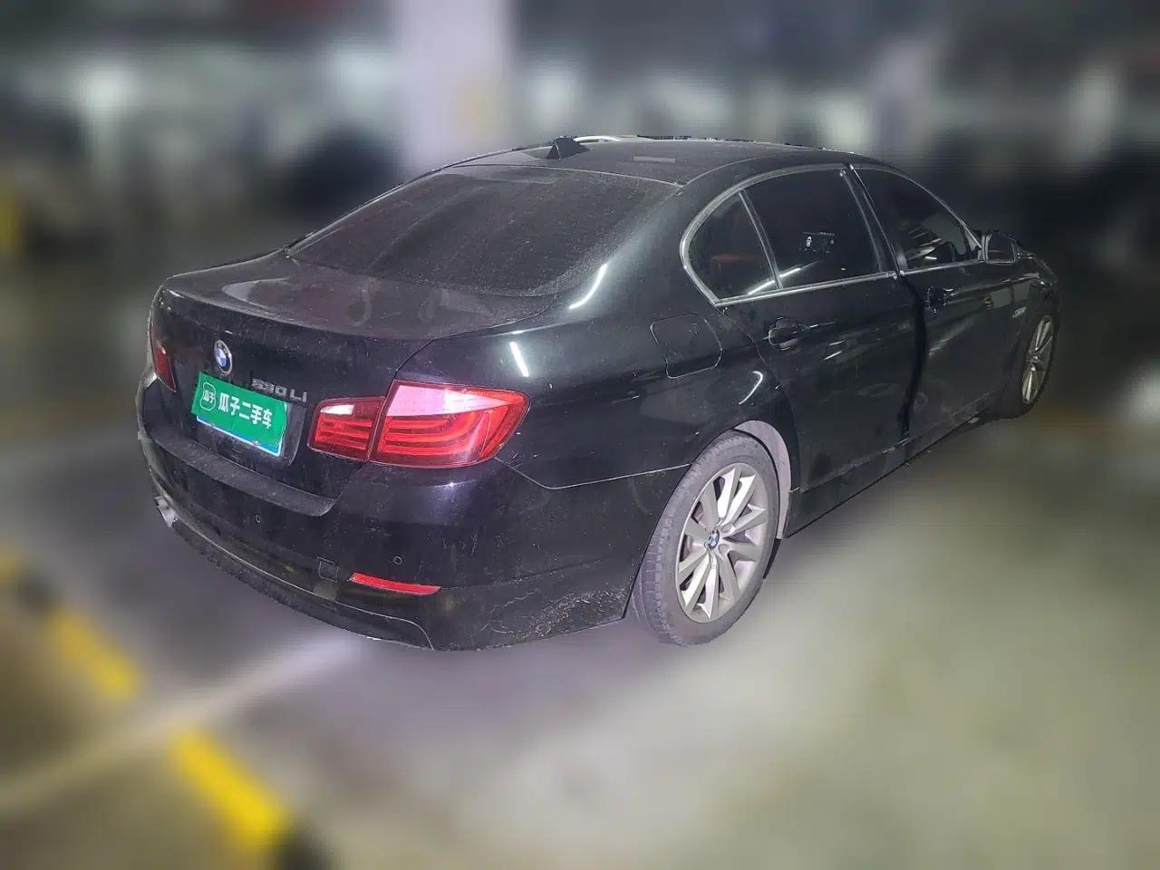 BMW 5 Series 2013 530Li Leading Model — миниатюра 6