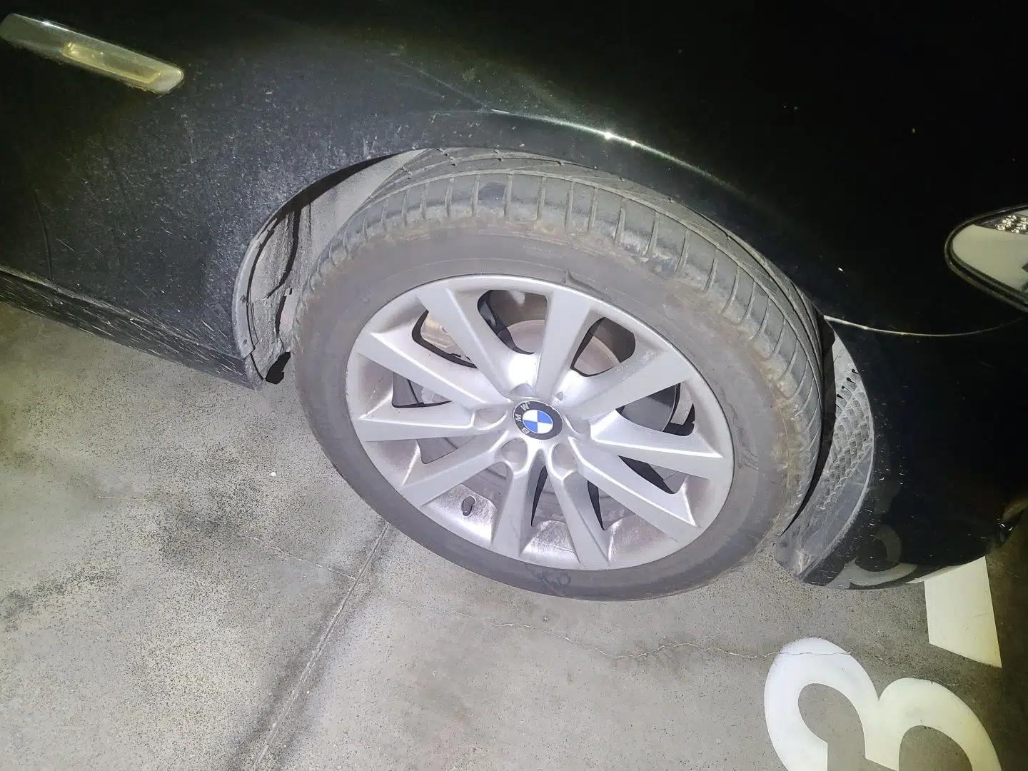 BMW 5 Series 2013 530Li Leading Model — миниатюра 8