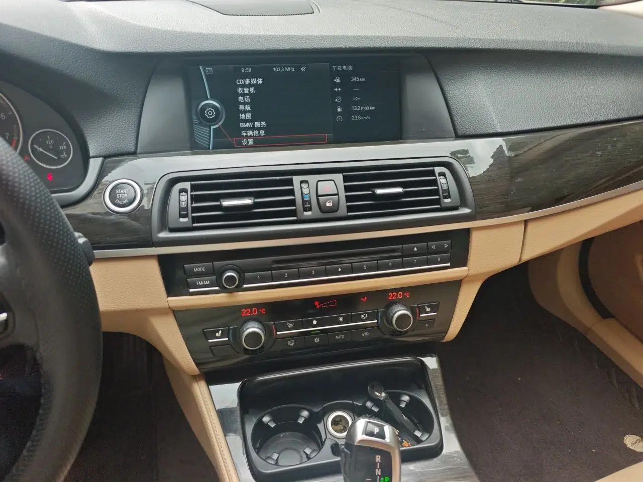 BMW 5 Series 2012 530Li Leading Model — миниатюра 13