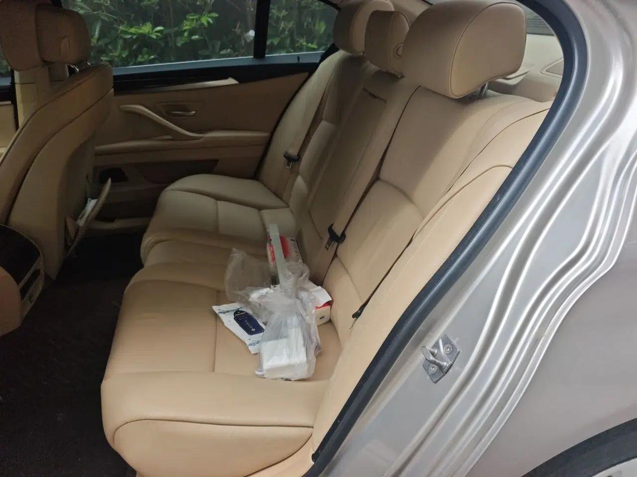 BMW 5 Series 2012 530Li Leading Model — миниатюра 17
