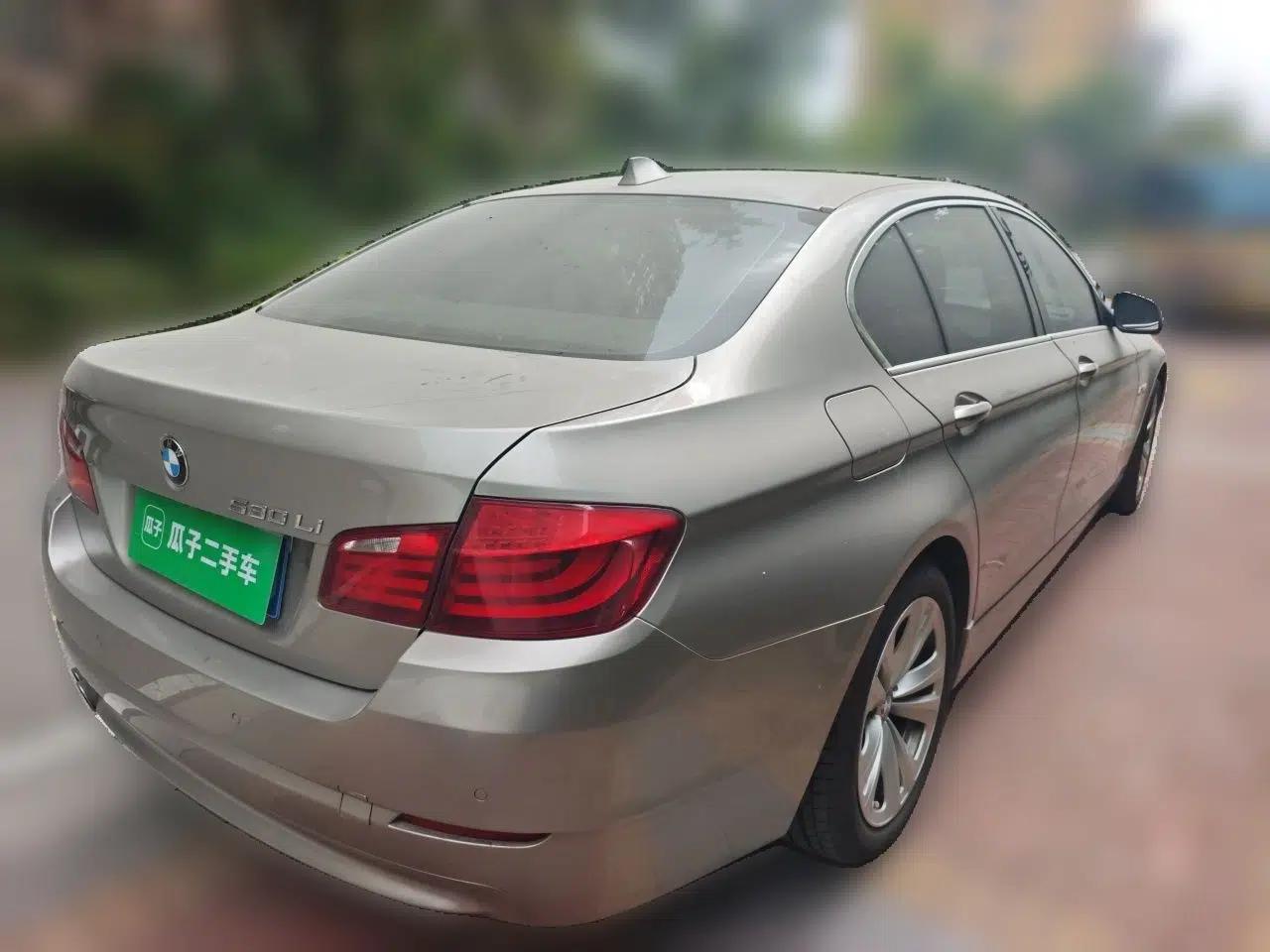 BMW 5 Series 2012 530Li Leading Model — миниатюра 6