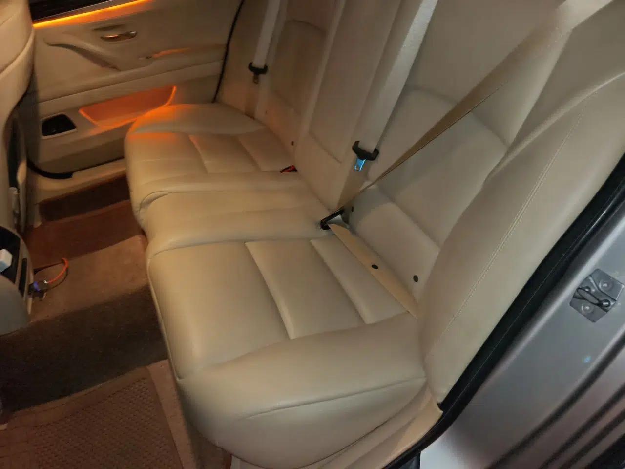 BMW 5 Series 2012 530Li Leading Model — миниатюра 17