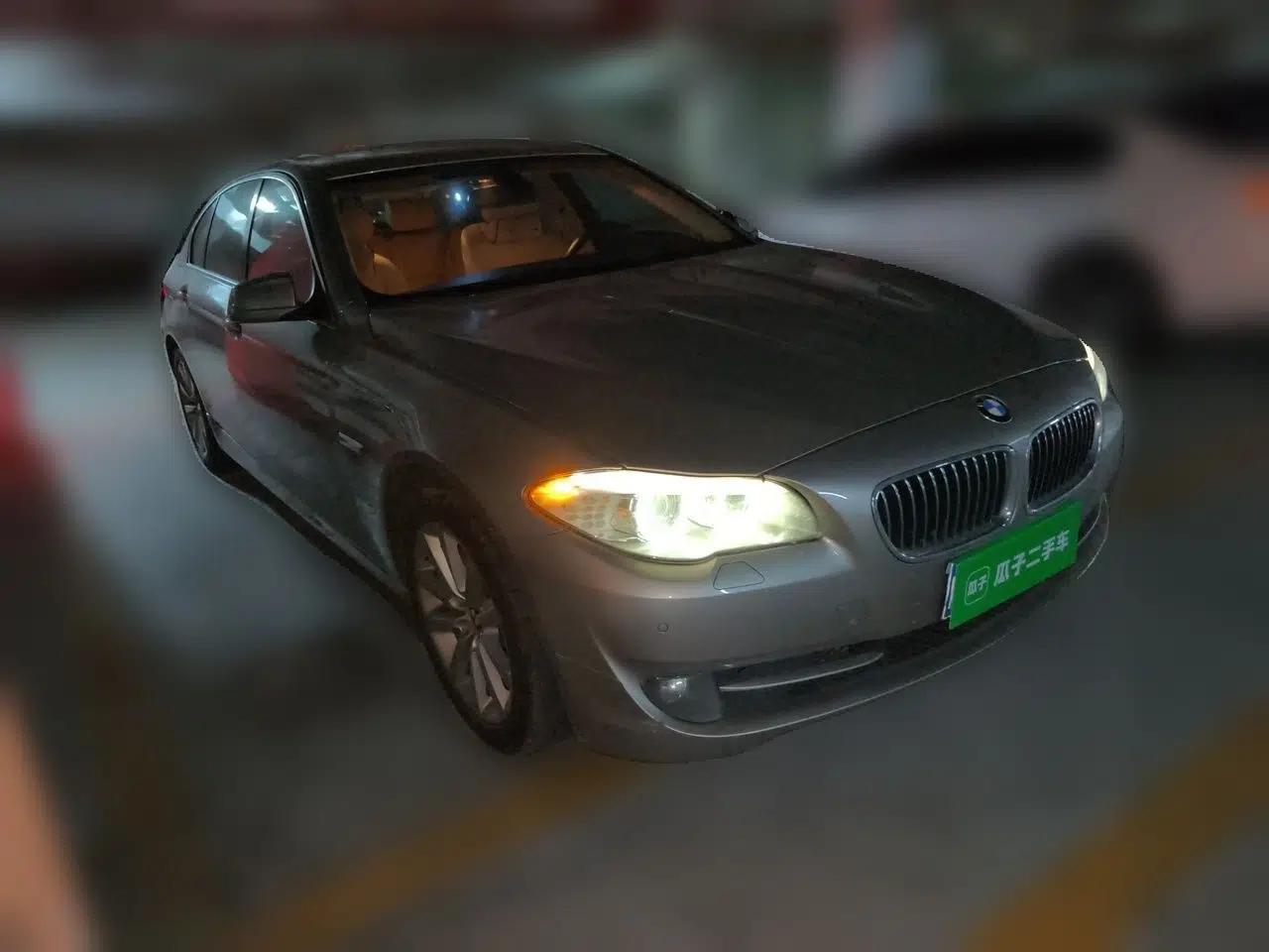 BMW 5 Series 2012 530Li Leading Model — миниатюра 3