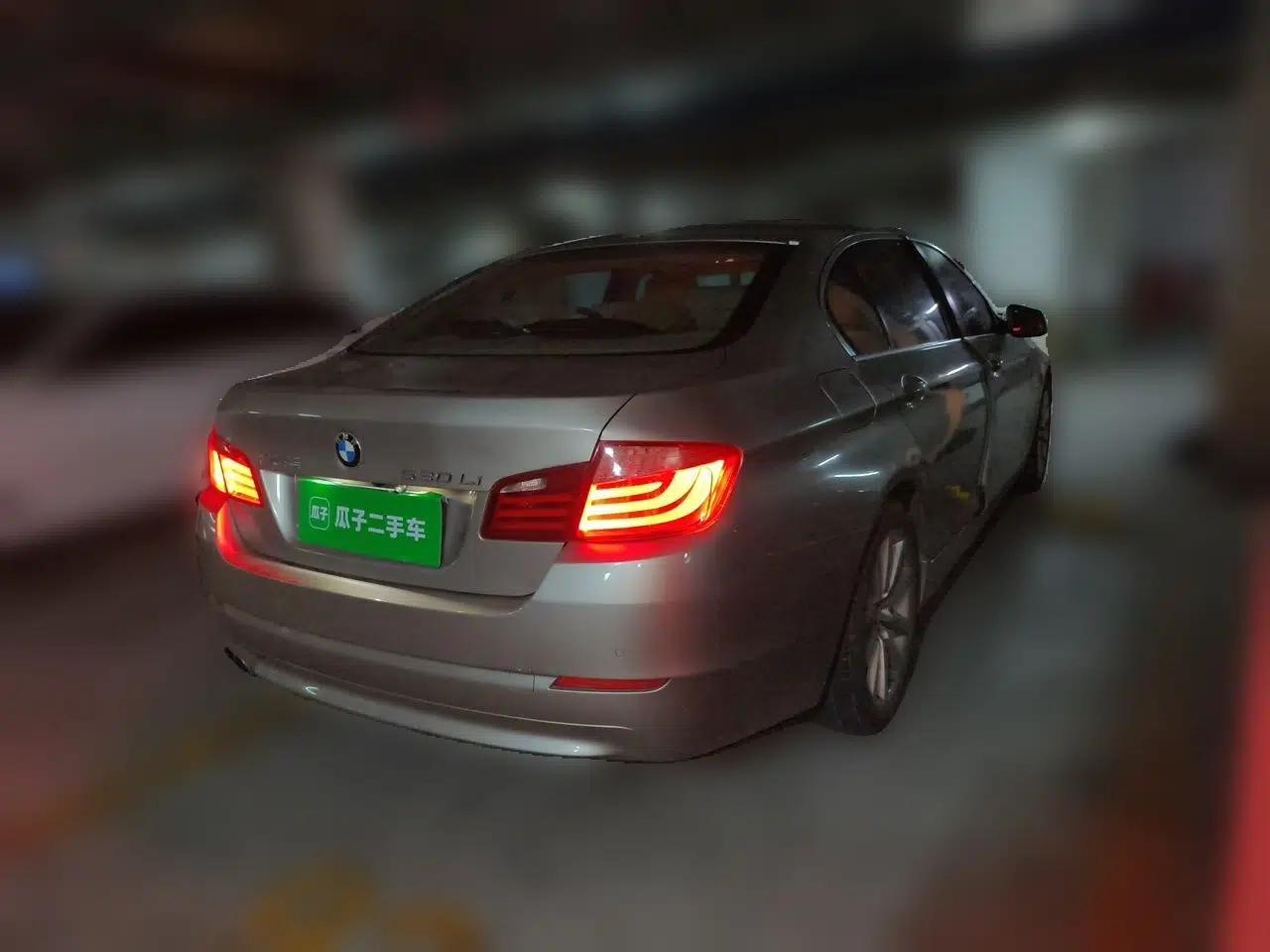 BMW 5 Series 2012 530Li Leading Model — миниатюра 6