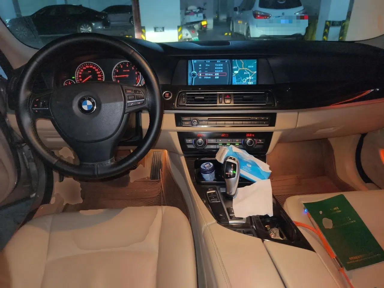 BMW 5 Series 2012 530Li Leading Model — миниатюра 9