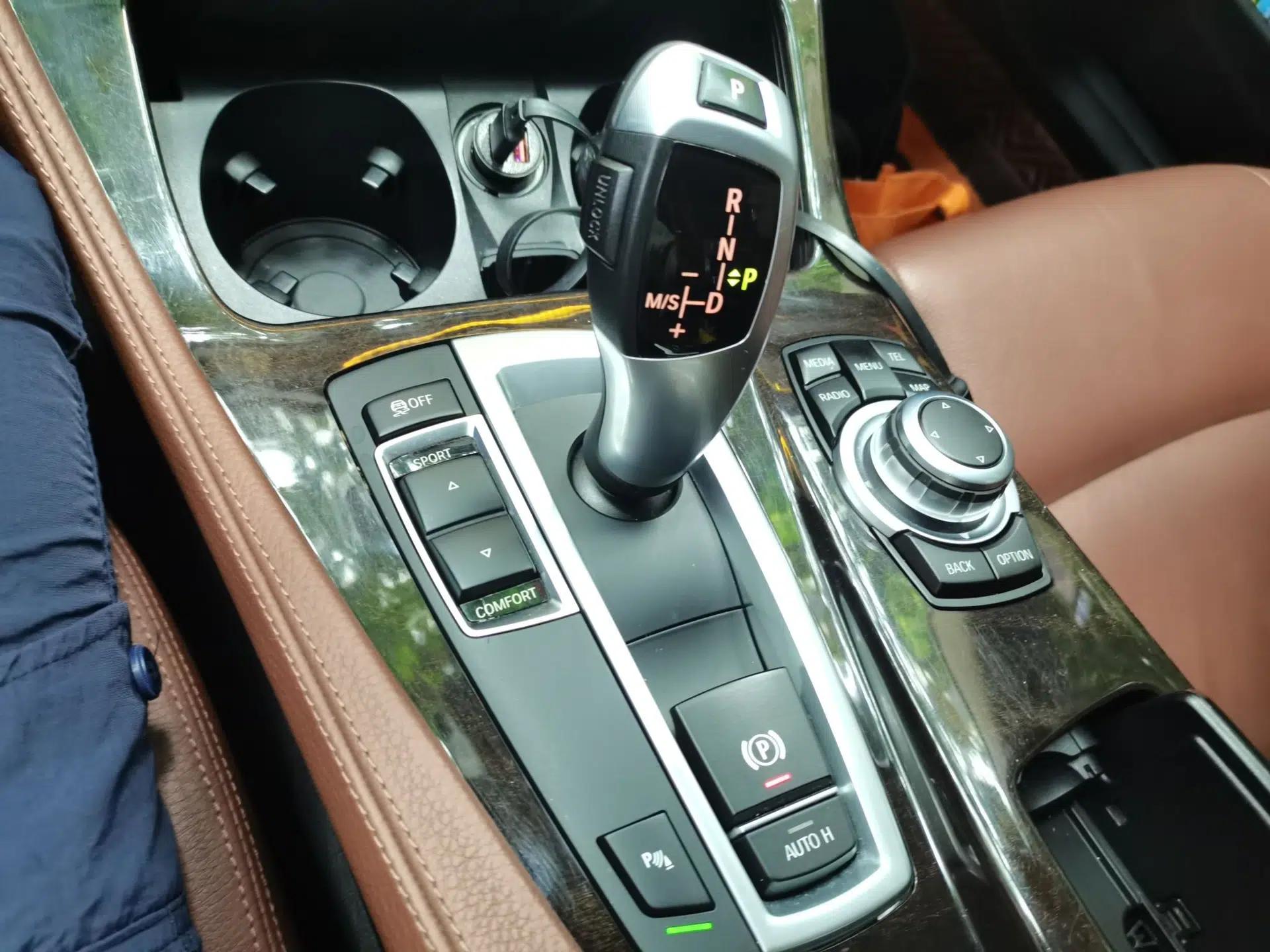 BMW 5 Series 2017 525Li Leading Model — миниатюра 14