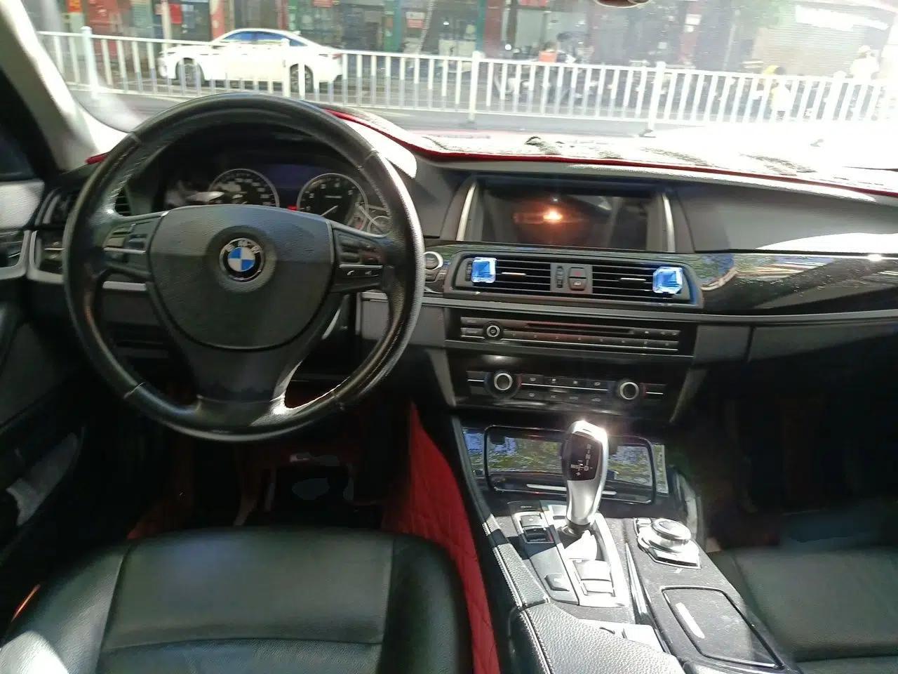 BMW 5 Series 2014 520Li Elegant Model — миниатюра 9