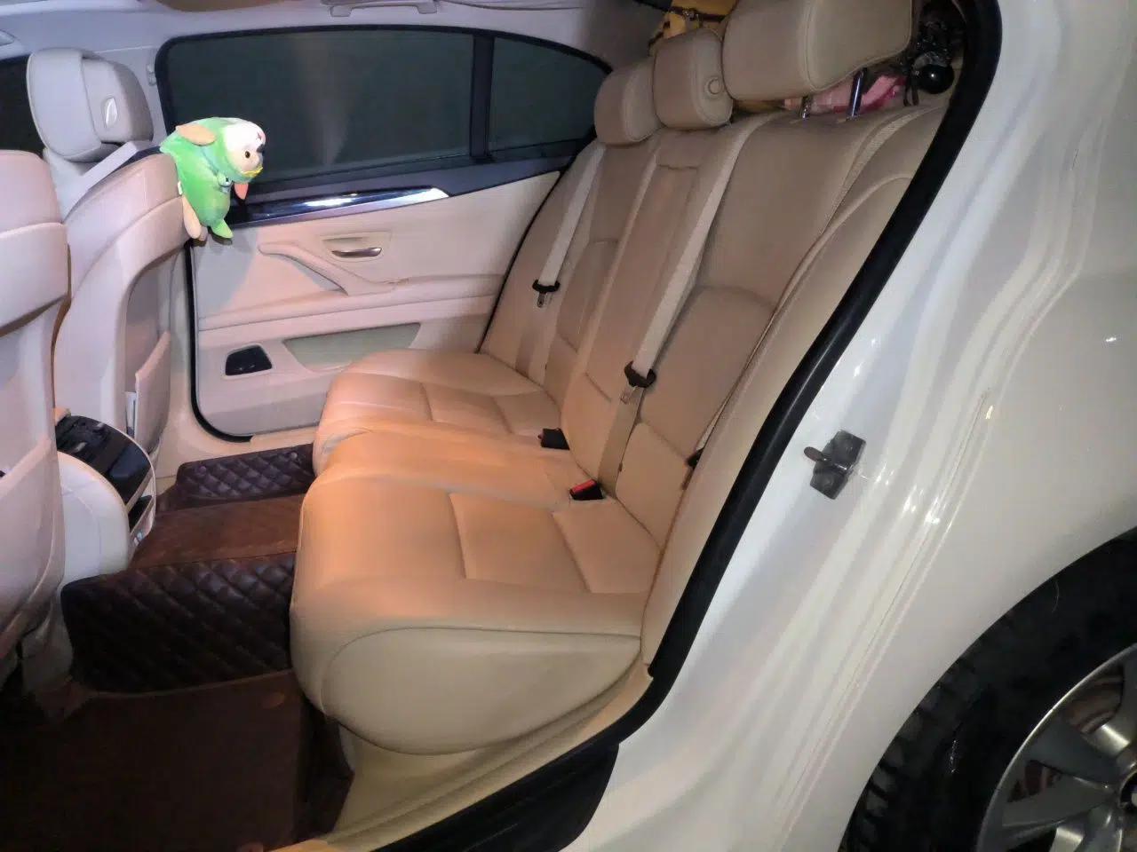 BMW 5 Series 2013 525Li Leading Model — миниатюра 17