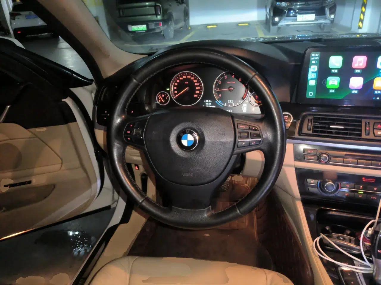 BMW 5 Series 2013 525Li Leading Model — миниатюра 10