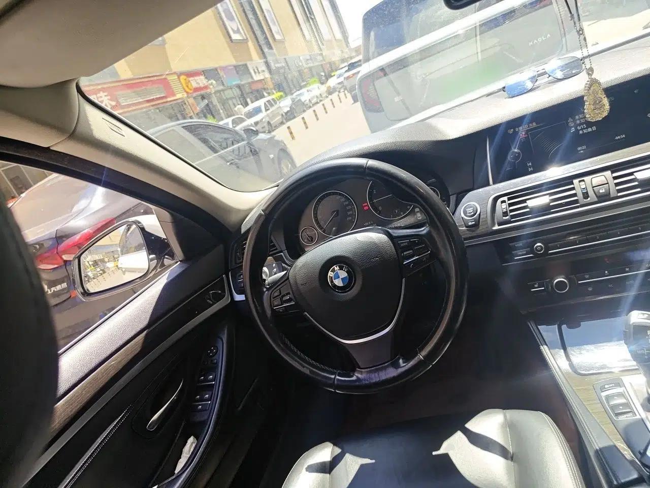 BMW 5 Series 2014 525Li Luxury Design Package — миниатюра 10