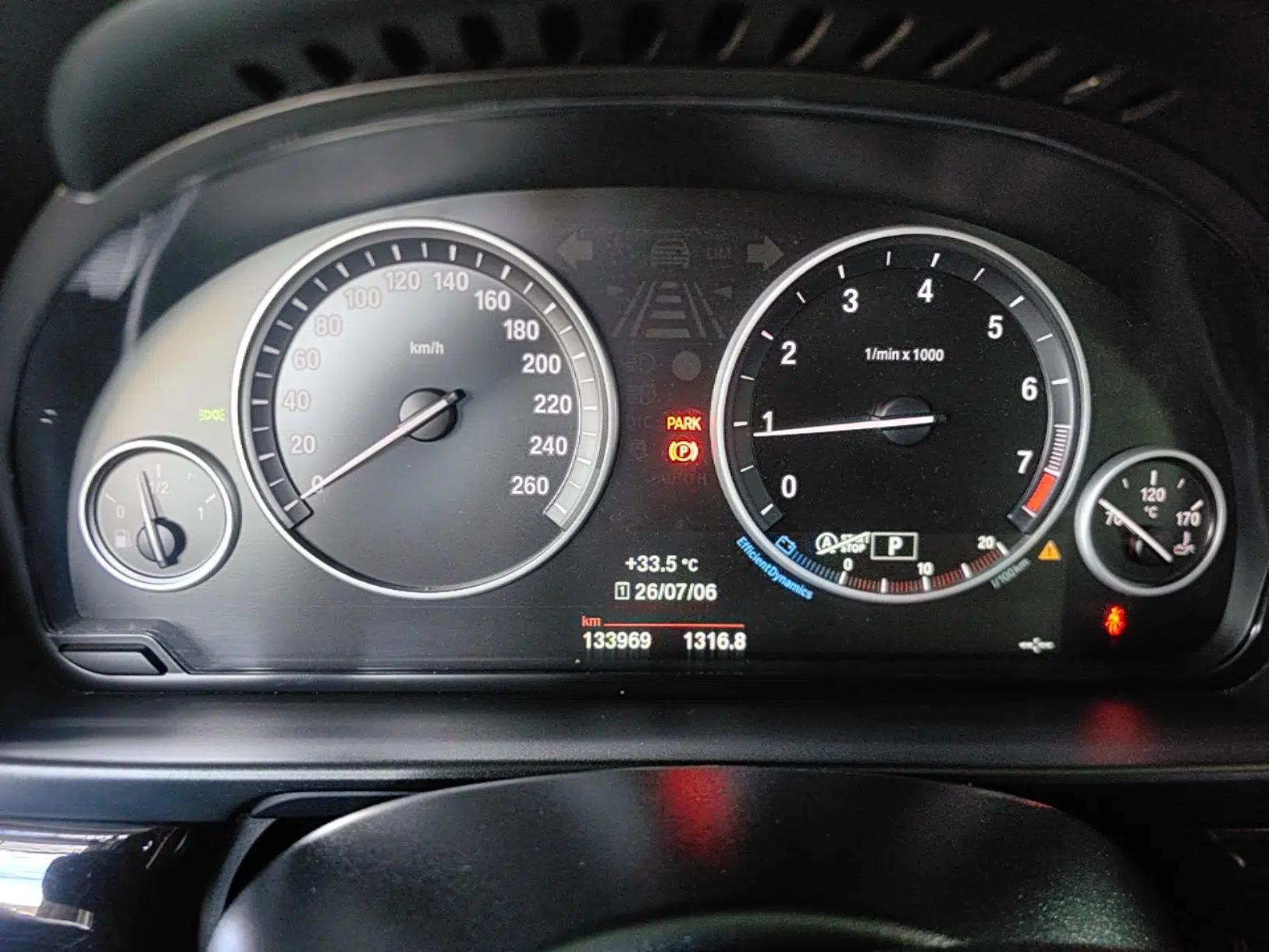 BMW 5 Series 2017 525Li Leading Model — миниатюра 14