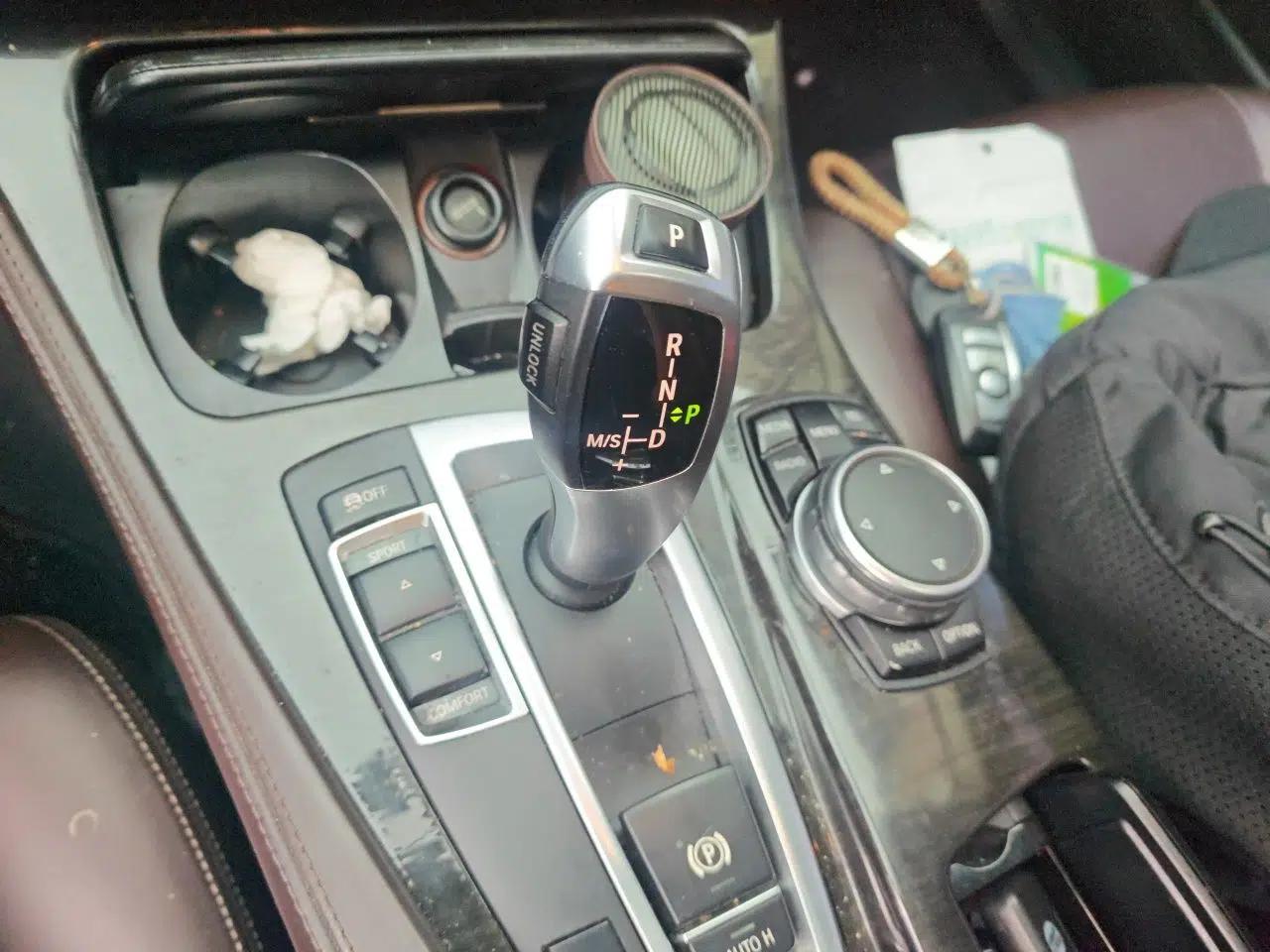 BMW 5 Series 2014 525Li Luxury Design Package — миниатюра 14