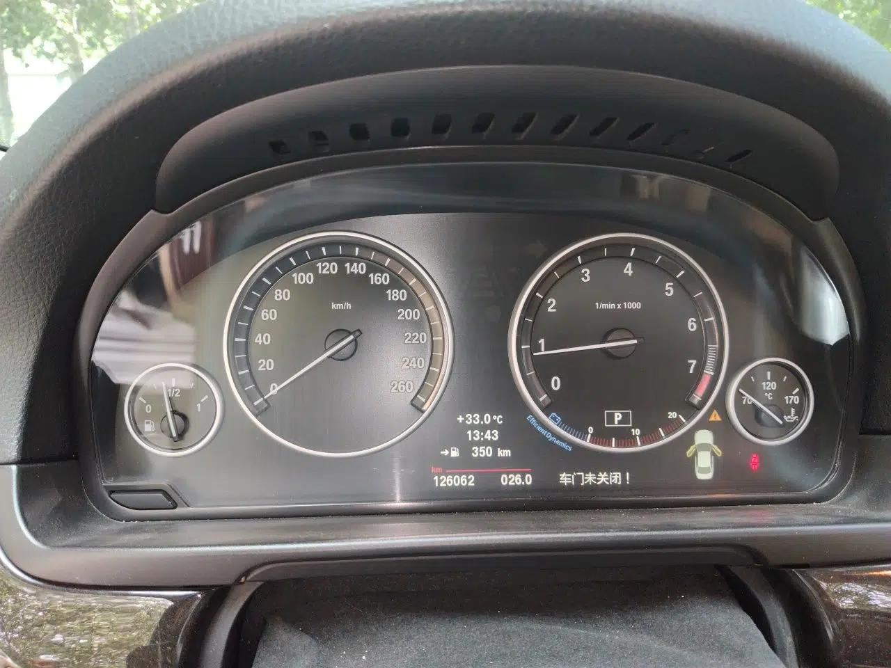 BMW 5 Series 2013 525Li Leading Model — миниатюра 11