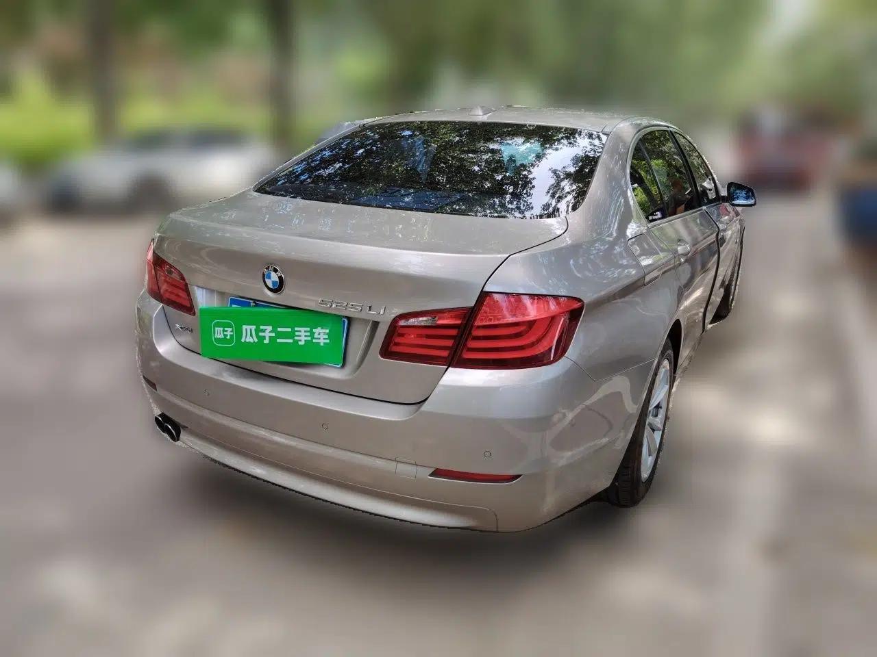 BMW 5 Series 2013 525Li Leading Model — миниатюра 6