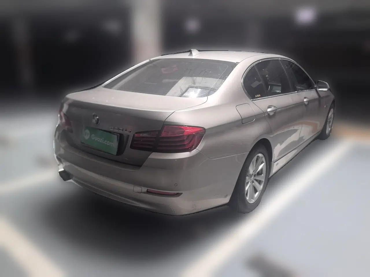 BMW 5 Series 2017 520Li Elegant Edition — миниатюра 6