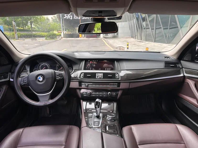 BMW 5 Series 2017 525Li Luxury Design Package — миниатюра 32