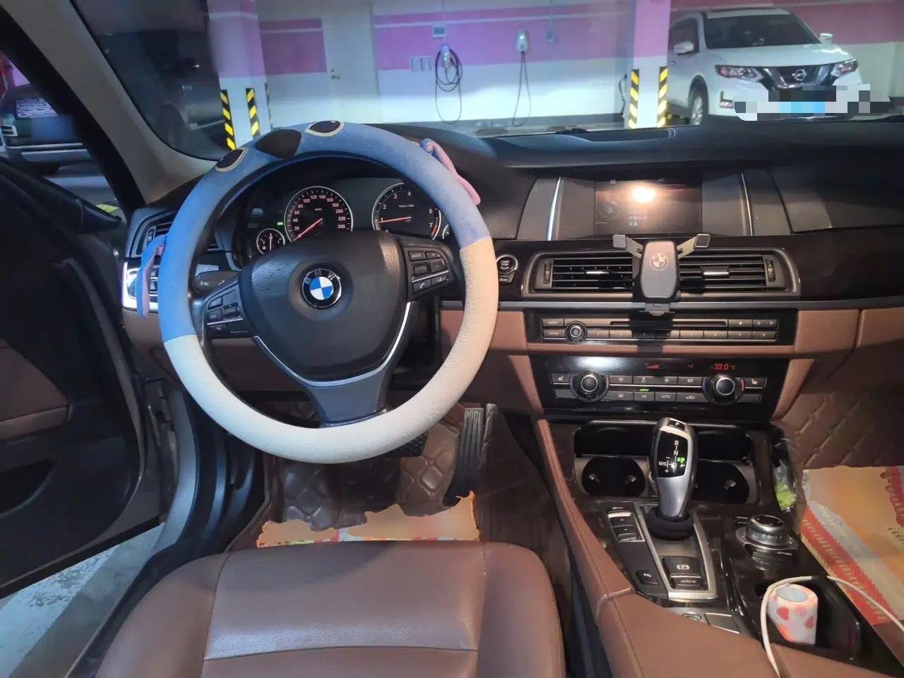 BMW 5 Series 2017 525Li Leading Model — миниатюра 10