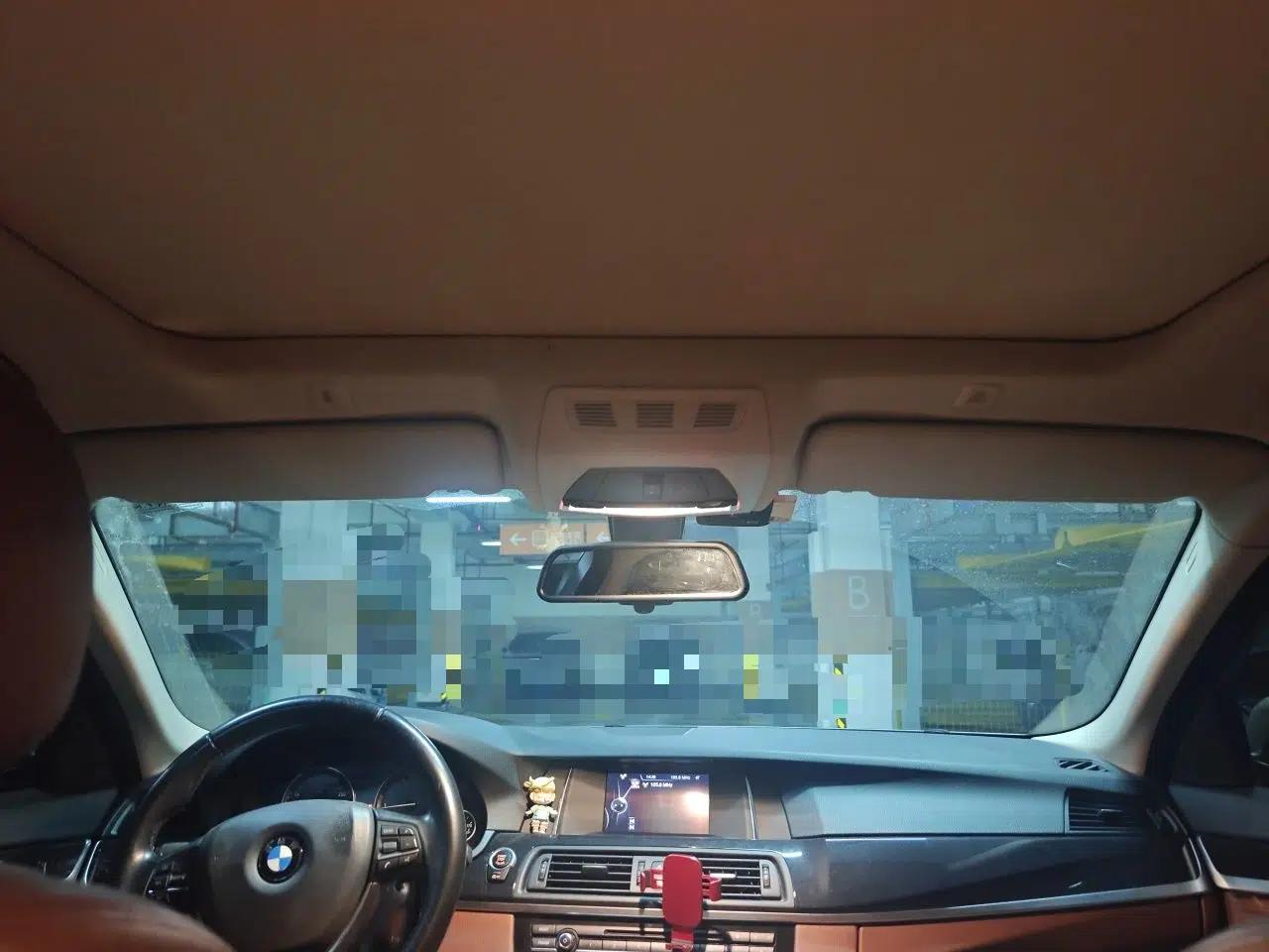BMW 5 Series 2017 520Li Elegant Edition — миниатюра 18