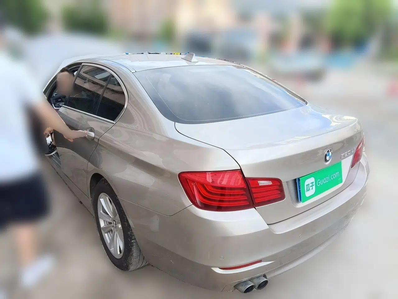 BMW 5 Series 2017 520Li Elegant Edition — миниатюра 4
