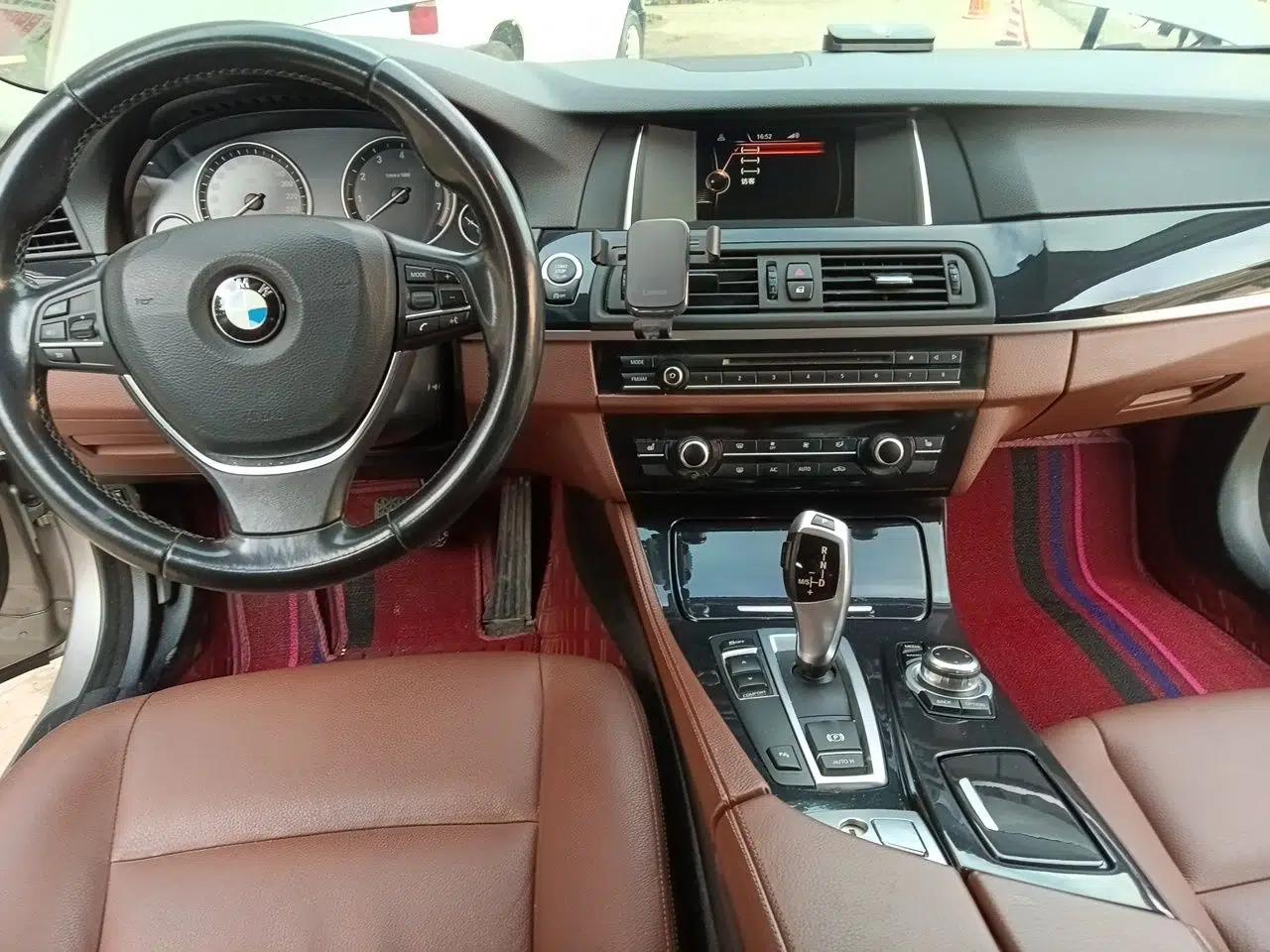 BMW 5 Series 2017 520Li Elegant Edition — миниатюра 9
