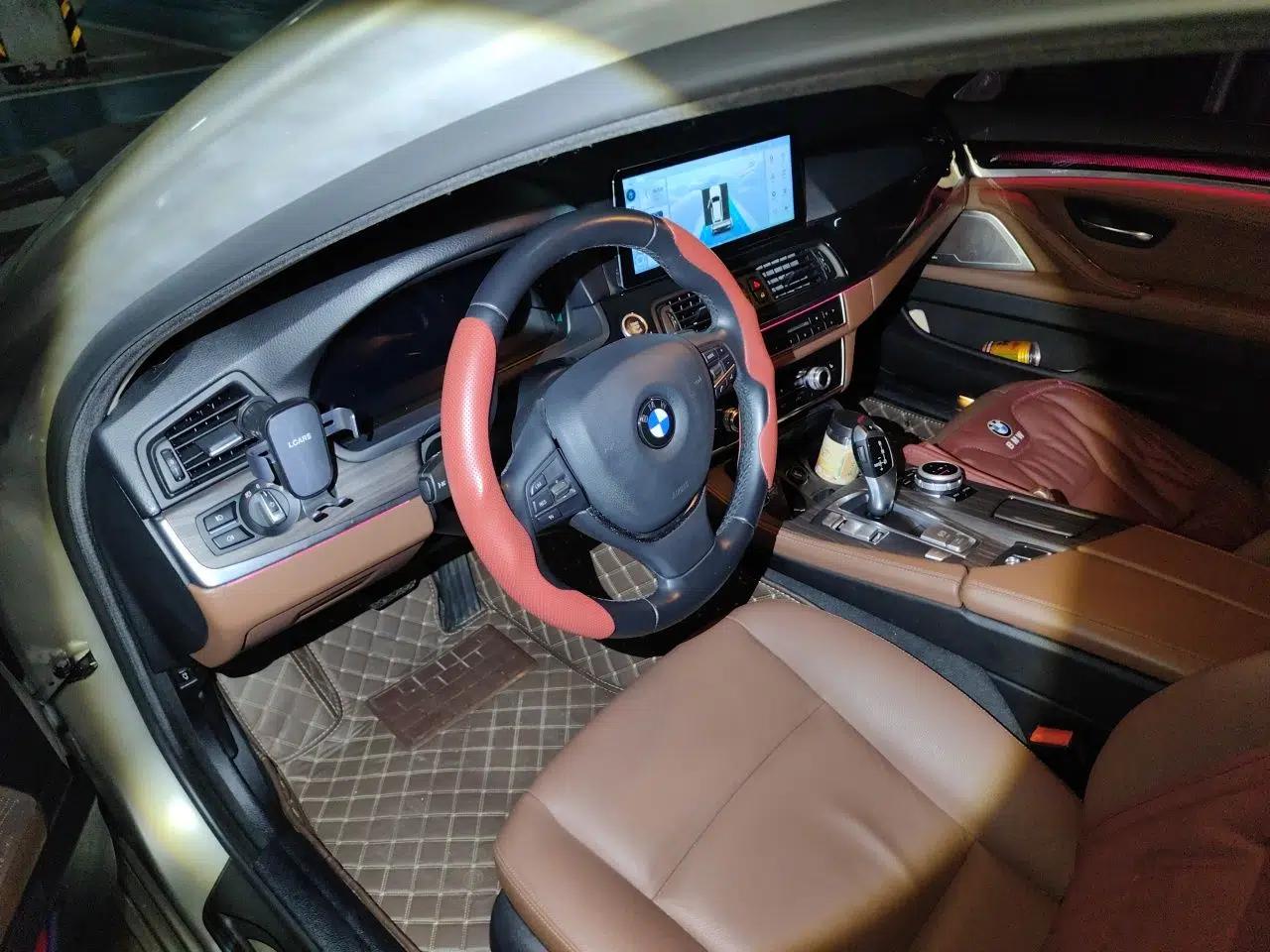 BMW 5 Series 2017 520Li Elegant Edition — миниатюра 10
