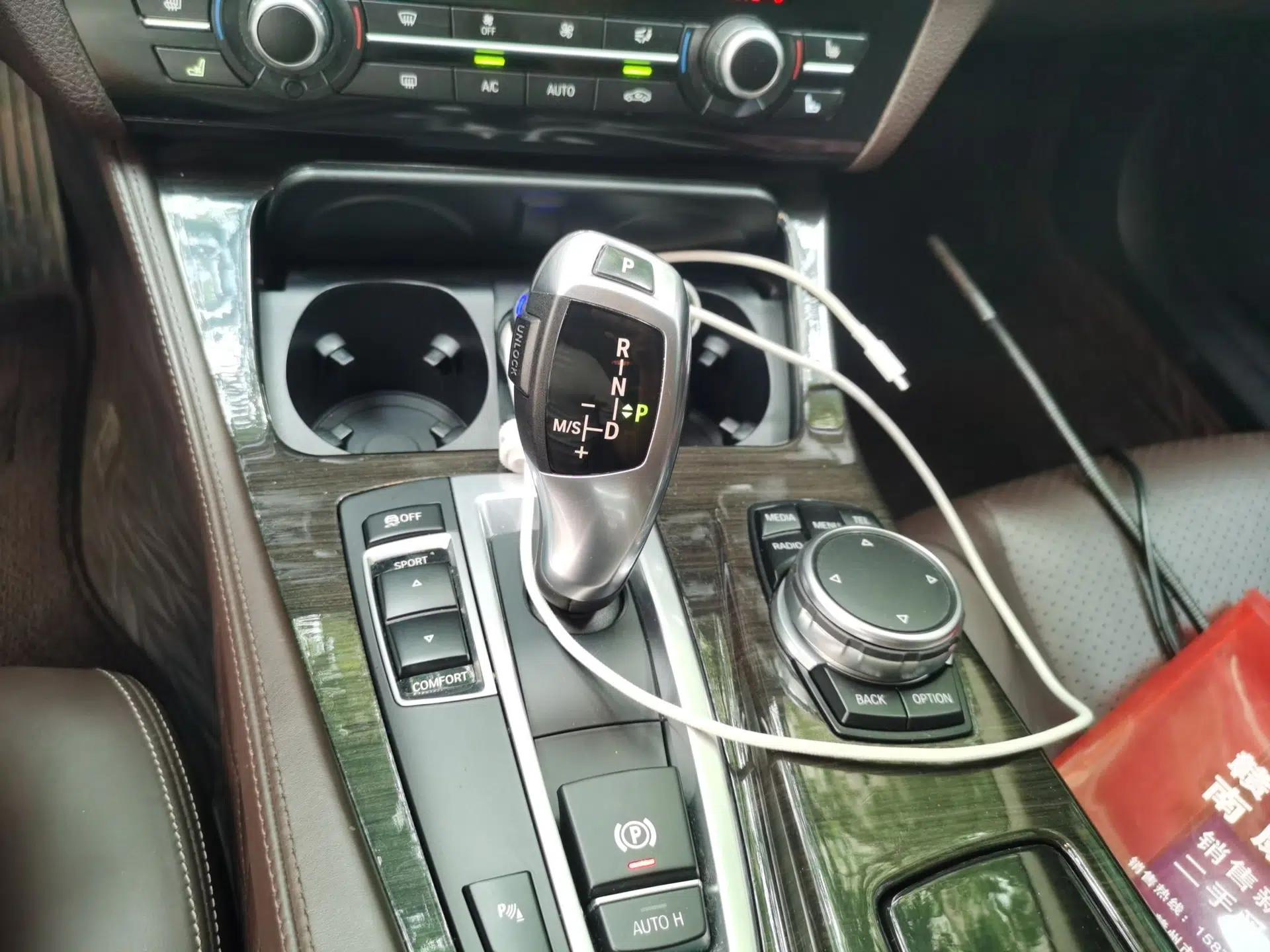 BMW 5 Series 2017 525Li Luxury Design Package — миниатюра 14